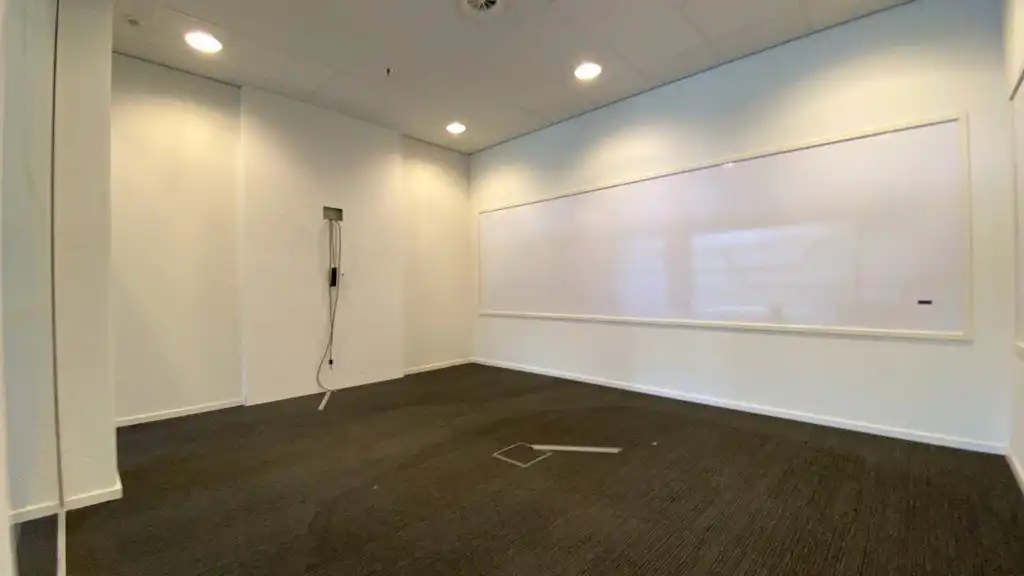 Flexibel in te delen kantoor te huur nabij R8 in Kortrijk foto 10