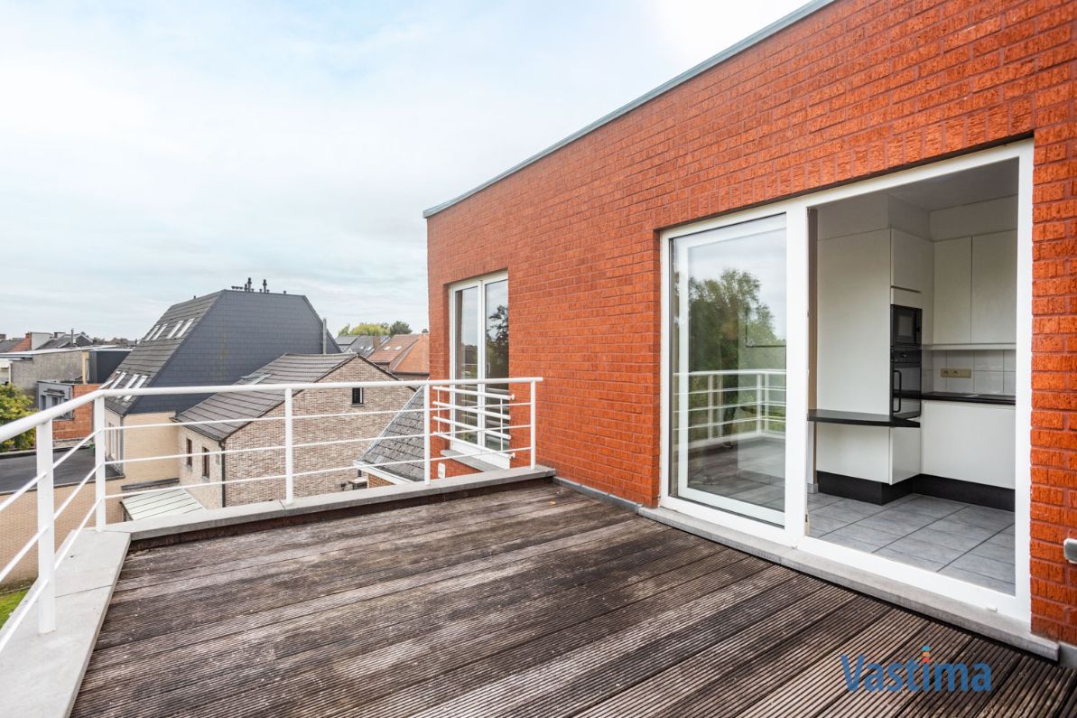Licht, ruimte en locatie – appartement met 2 slaapkamers, groot terras en garage foto 10