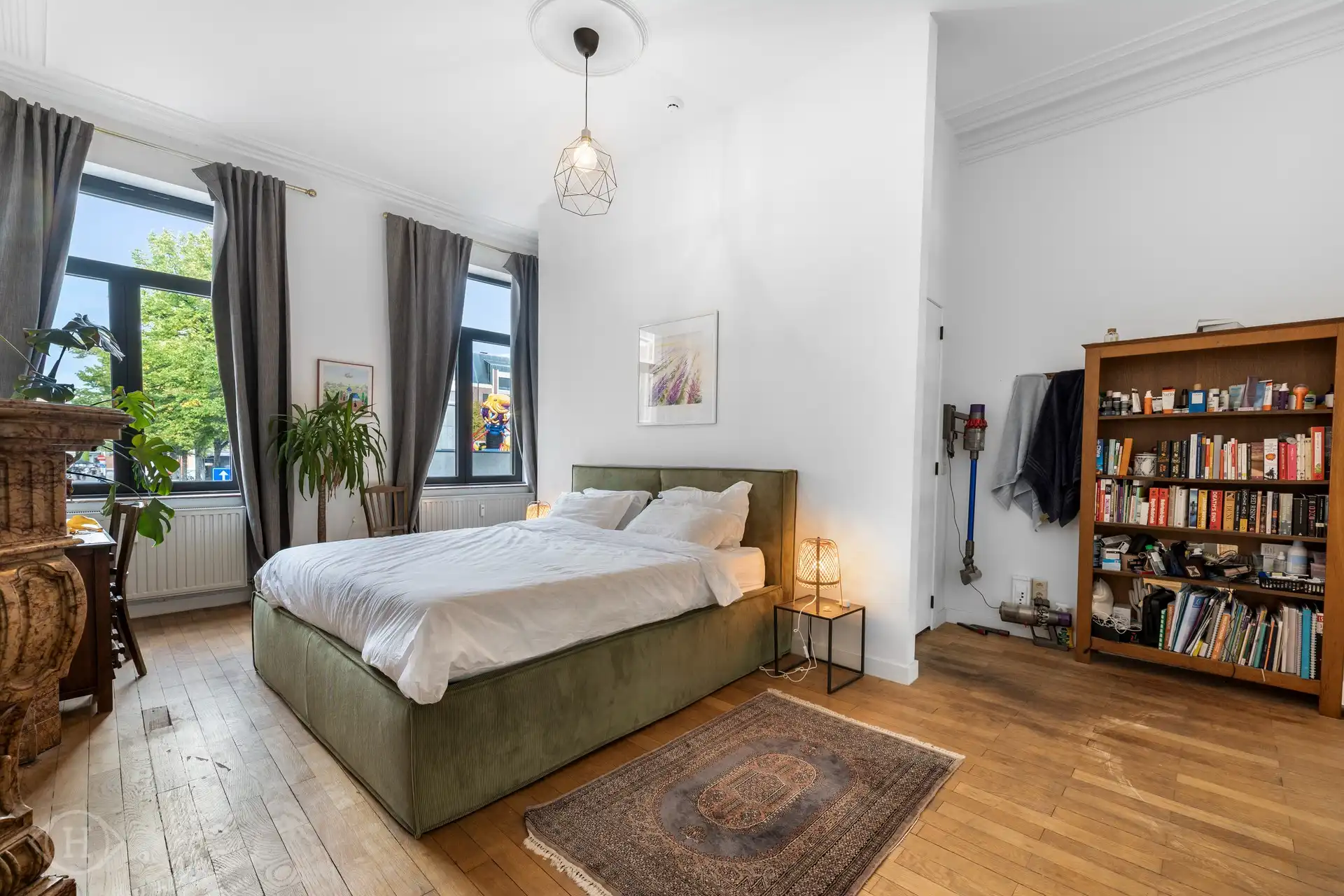 Charmant 1-slaapkamerappartement met tuin aan Ladeuzeplein foto 7