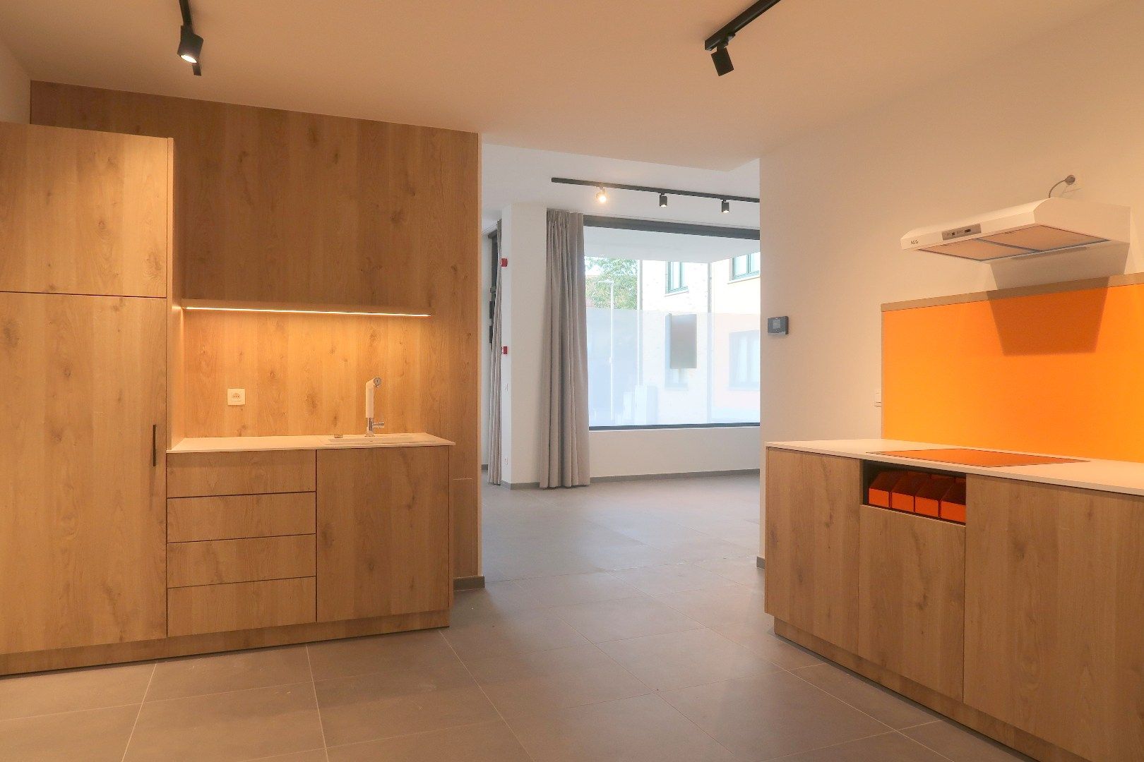 Stijlvol gelijkvloers appartement met terras in Hartje Torhout foto 3
