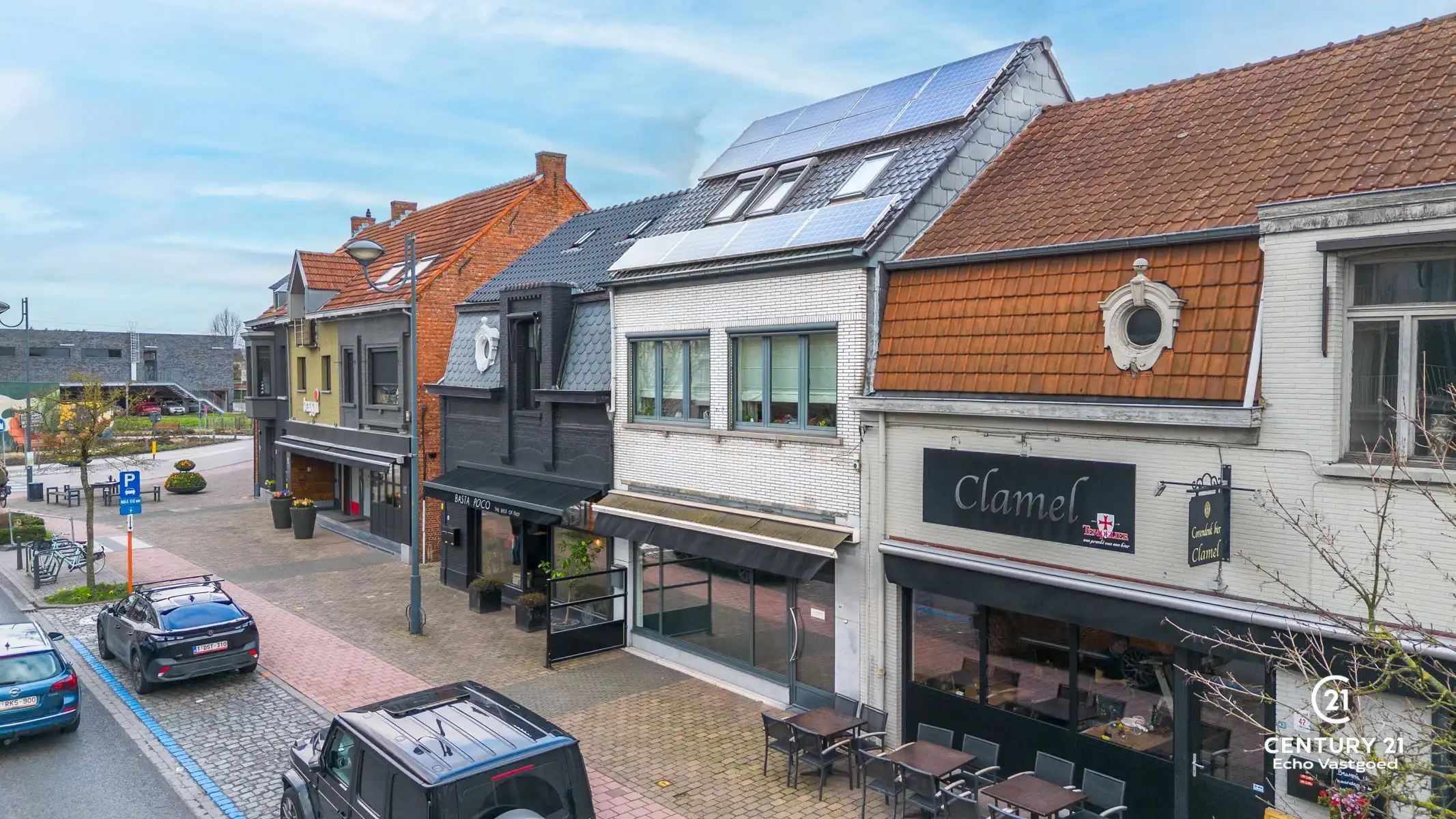 Handelszaak met gerenoveerde woonst op topligging  foto 21