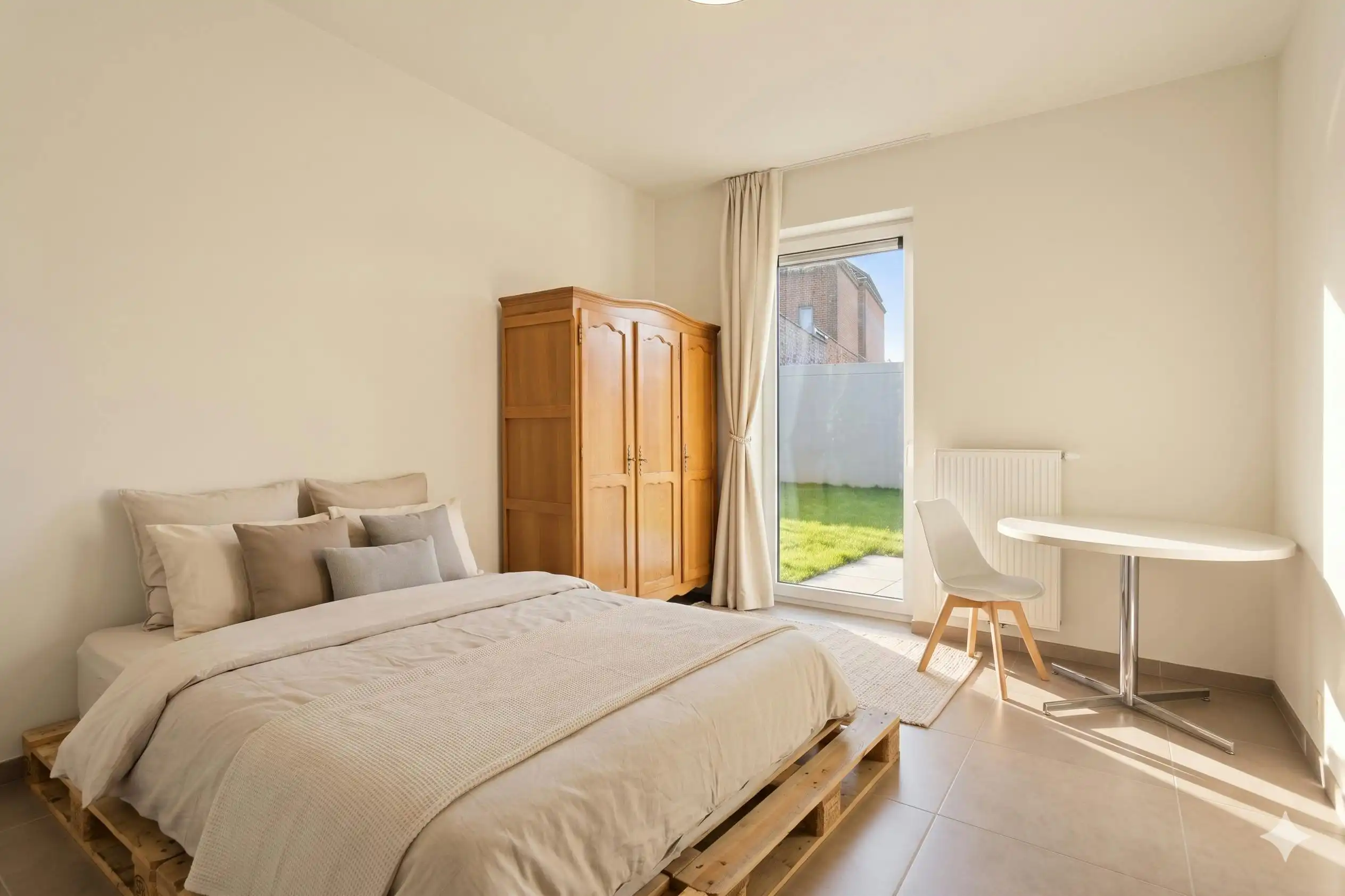 Instapklaar 2 slpk appartement met zonnige tuin en terras foto 8