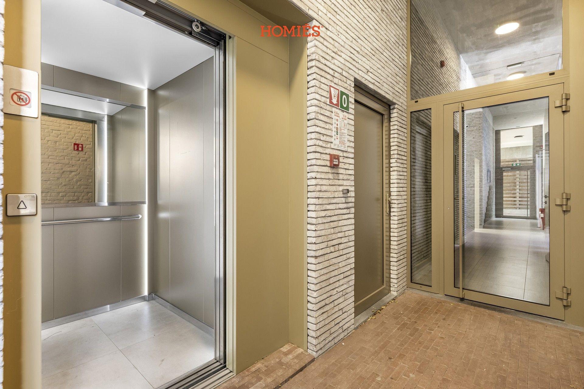 Bemeubelde flats met alle comfort foto 11