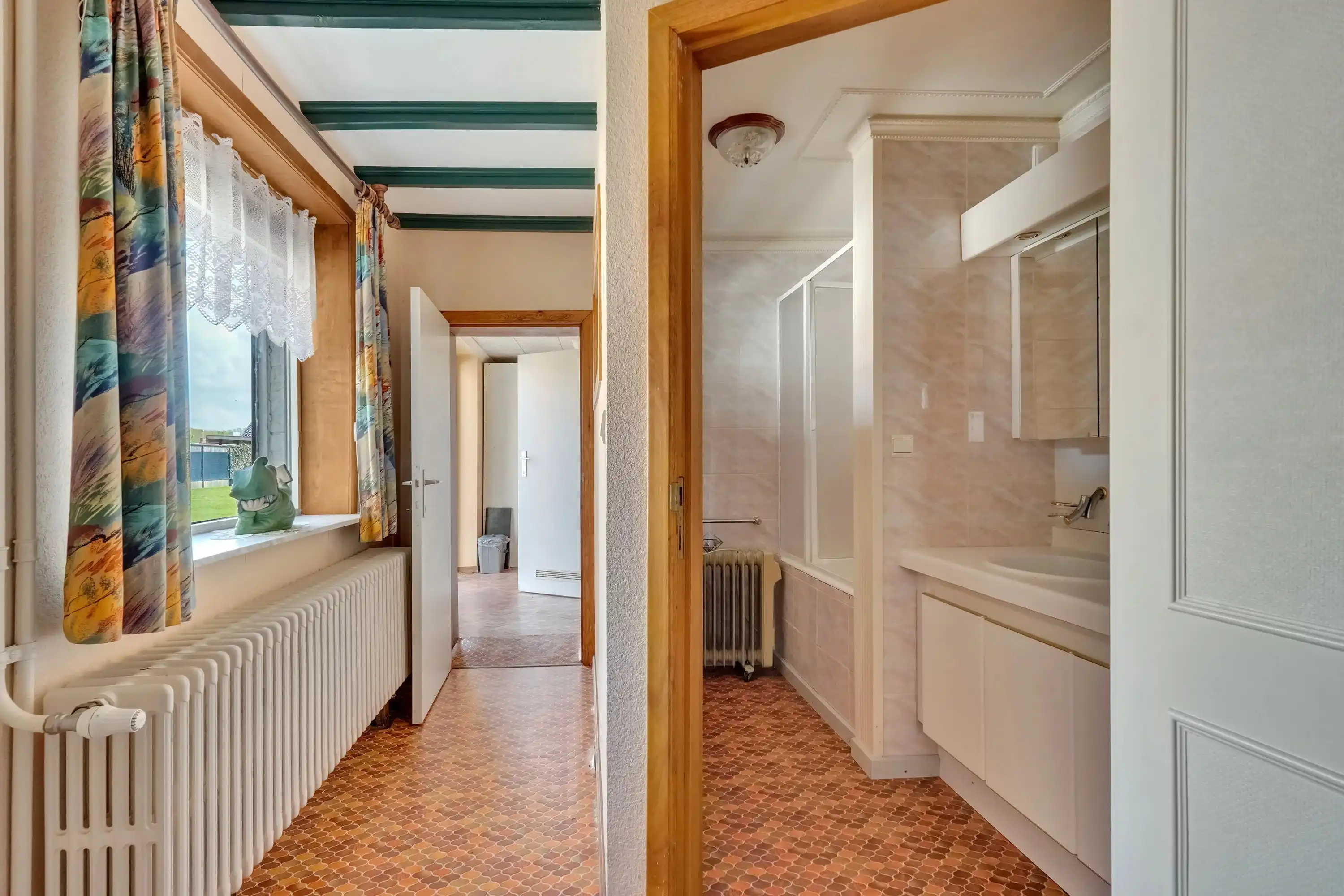 Ruime woning met 5 slaapkamers - zeer geschikt als kangoeroewoning foto 26
