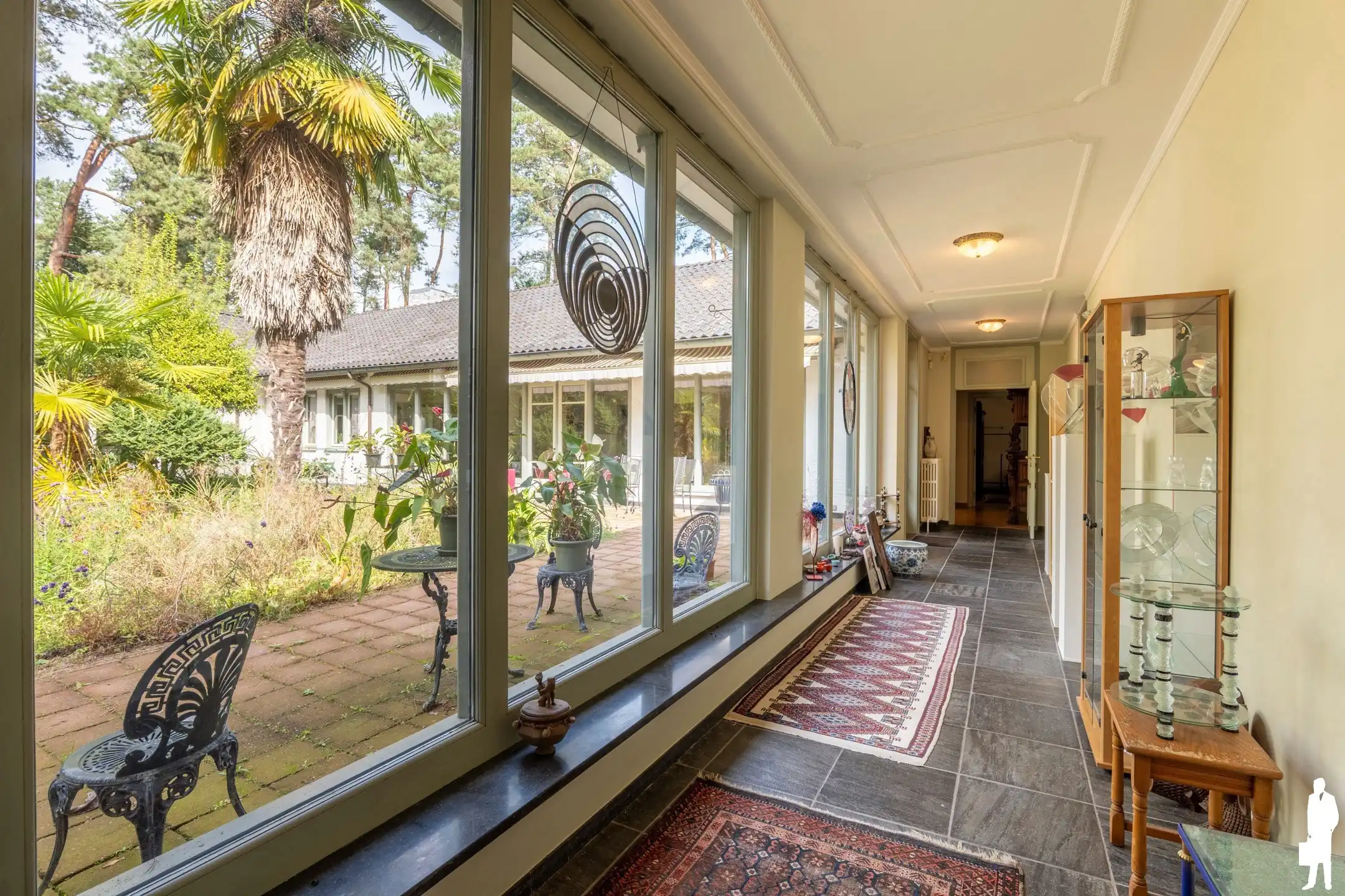Renovatieproject op uitzonderlijk perceel van ca. 8.300 m² foto 4