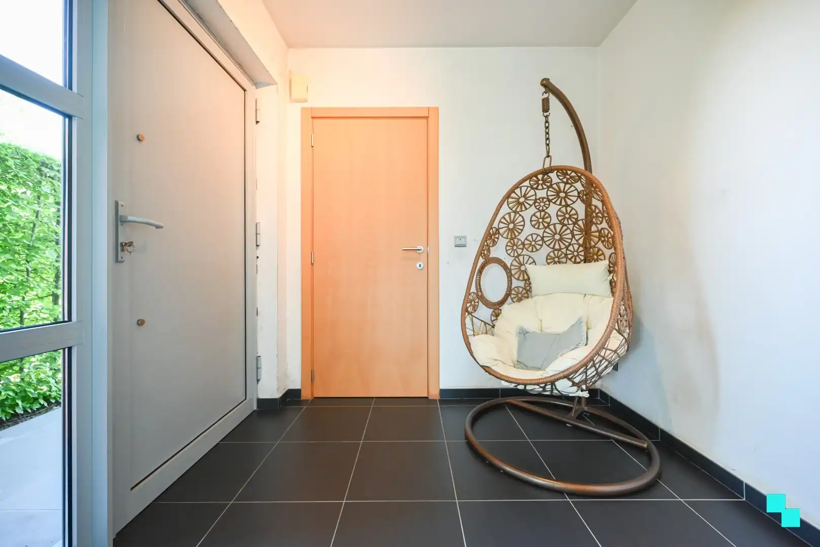 Instapklare gezinswoning met zonnige tuin in rustige woonomgeving foto 4