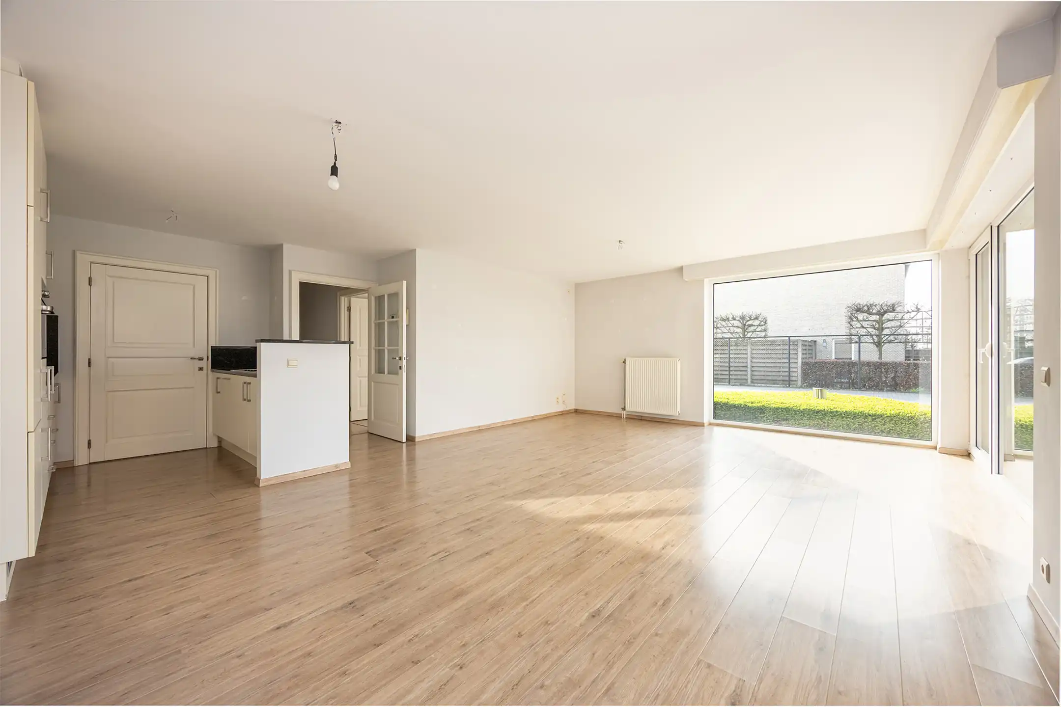 Glv 2-slaapkamer app met ruim terras en autostaanplaats. foto 4