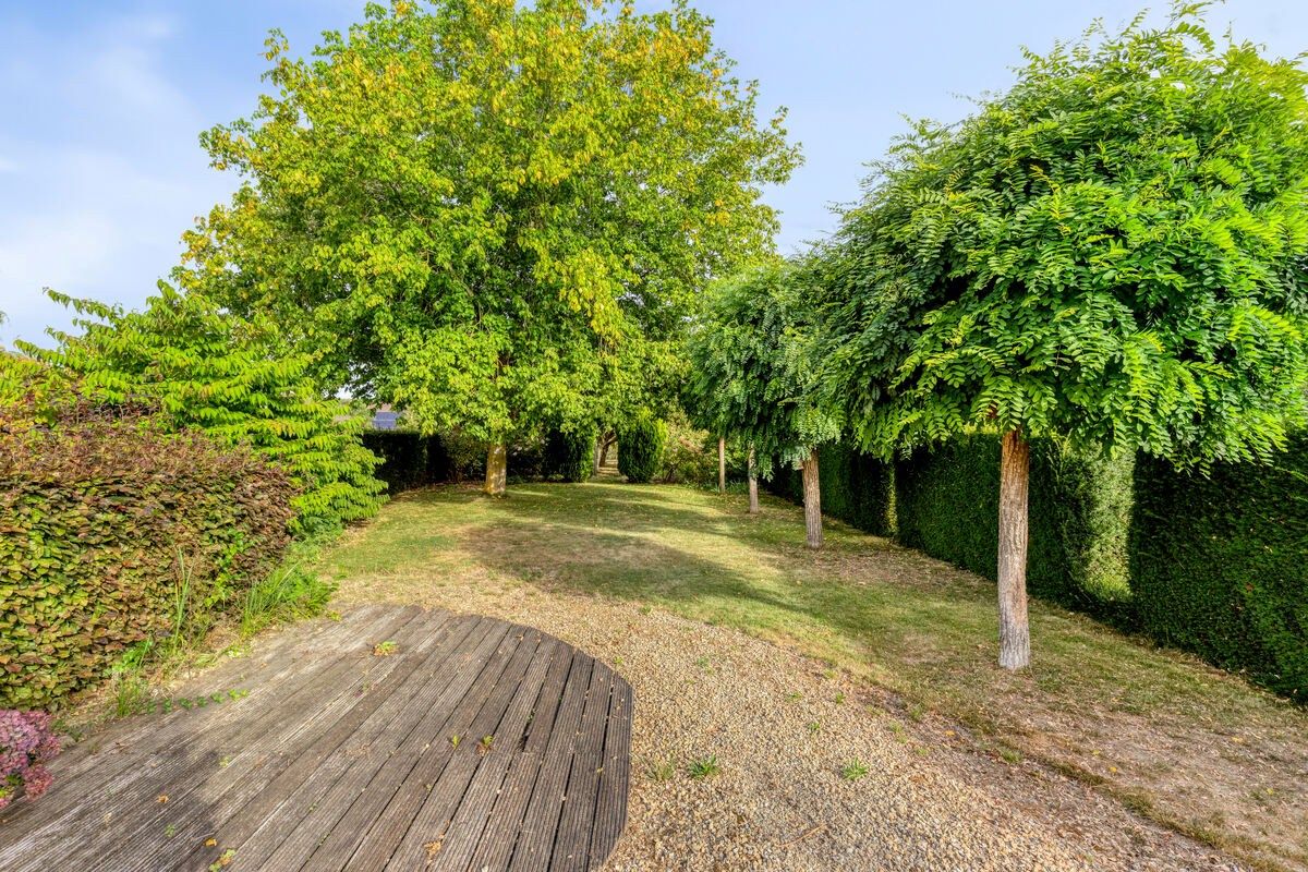 Halfopen bebouwing met prachtige tuin in Brakel foto 13
