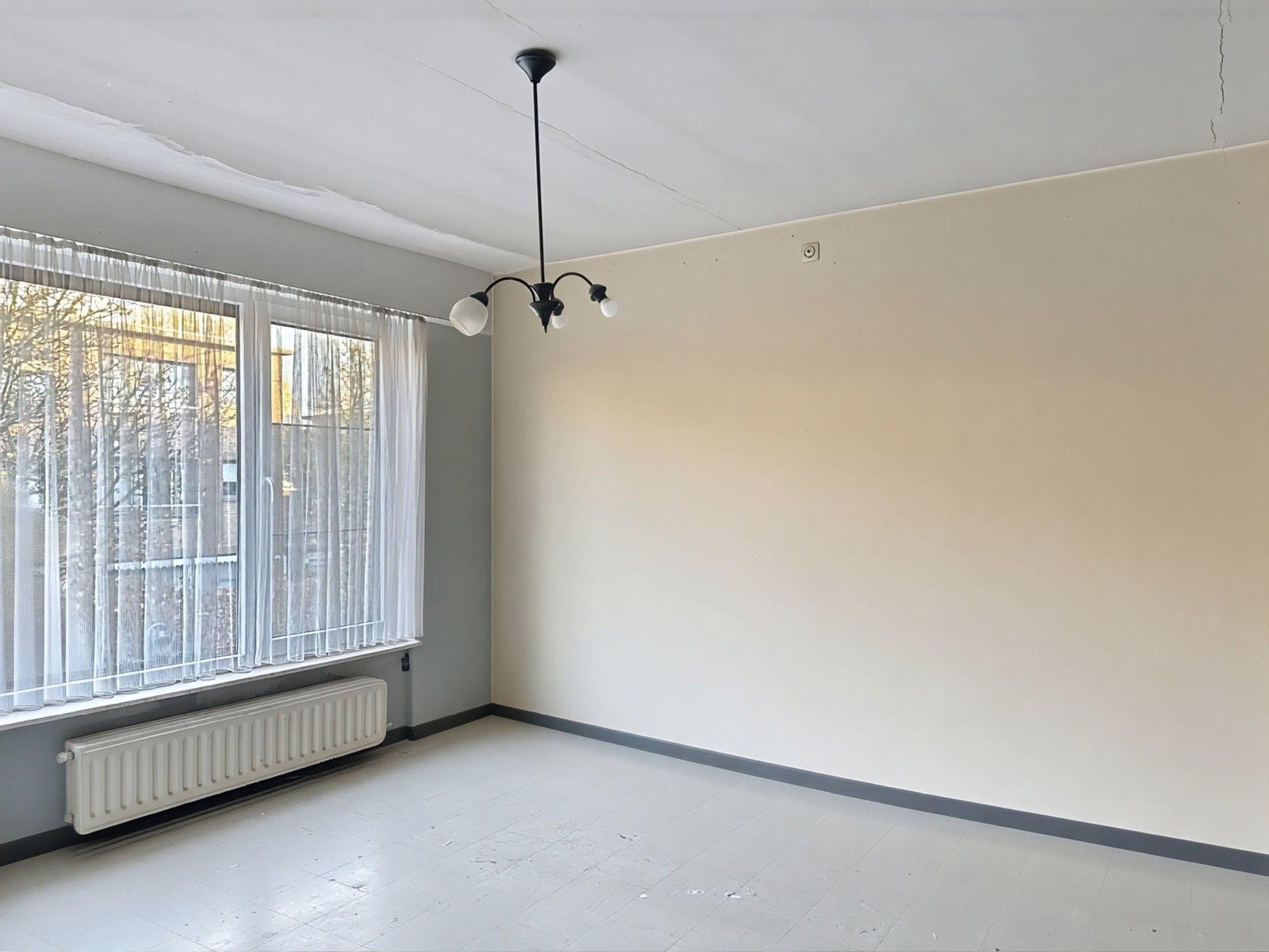 Te renoveren woning in rustige wijk op wandelafstand van centrum foto 7