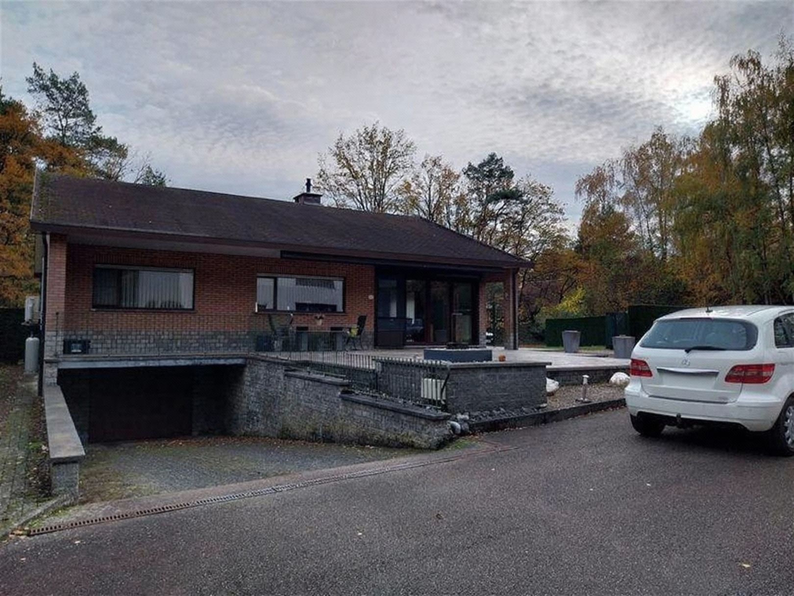 TE HUUR: Vrijstaande ruime woning met 3 slaapkamers en ruime loods! foto 19