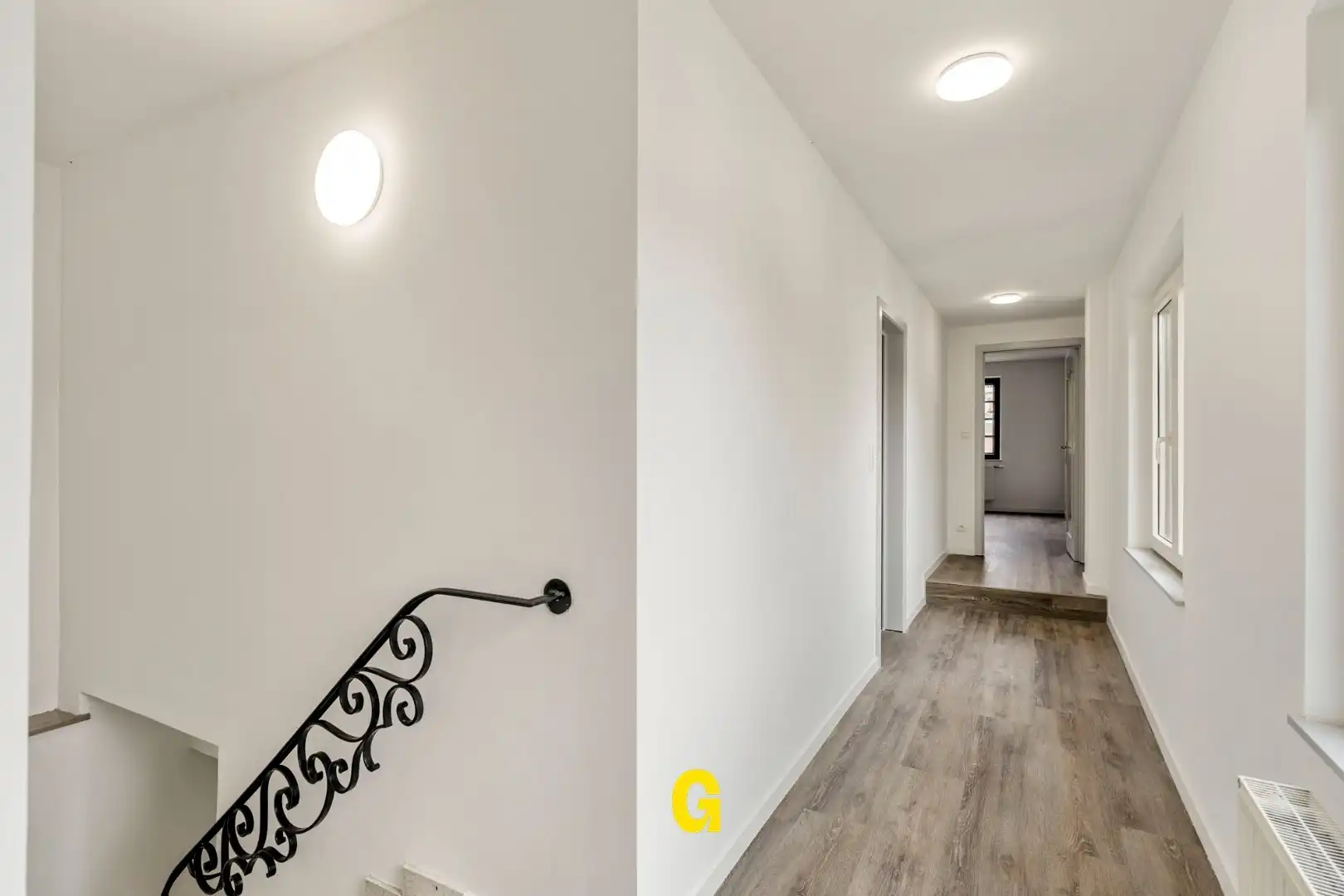 Vakkundig gerenoveerde woning met binnenkoer, tuin en bijgebouwen op 4a 62ca - EPC label B foto 13