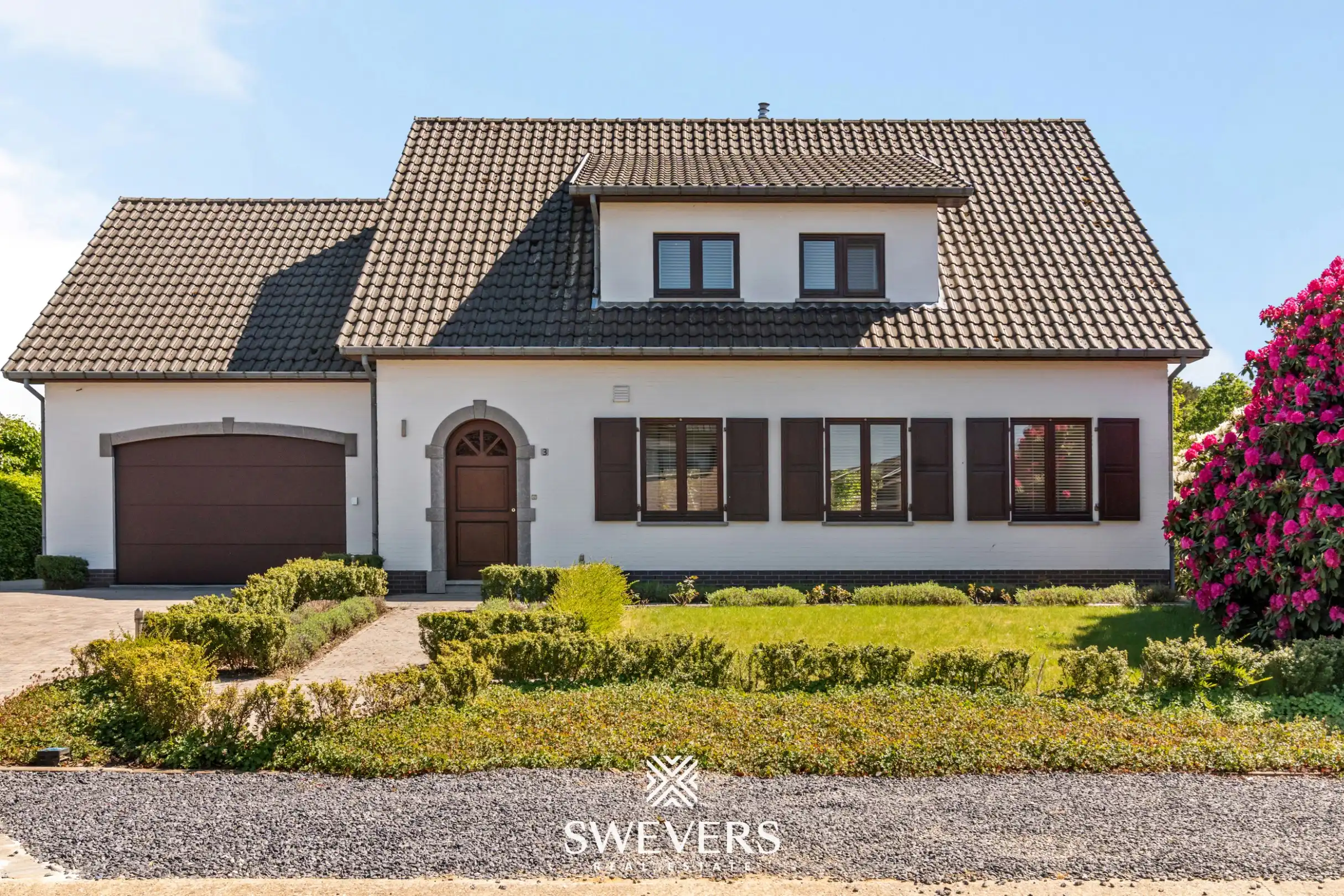 Instapklare open bebouwing met ruimte, comfort en 4 slaapkamers in Ham foto {{pictureIndex}}