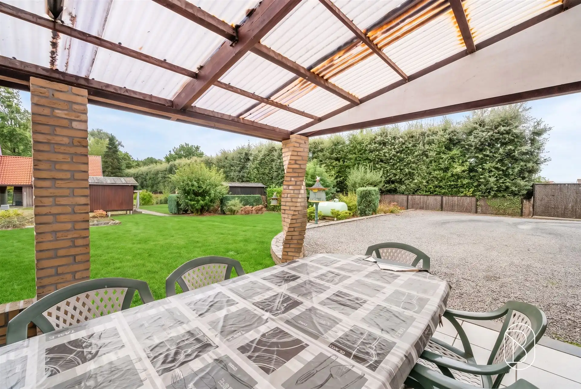 Bungalow te koop op rustige locatie te Wortegem foto 6