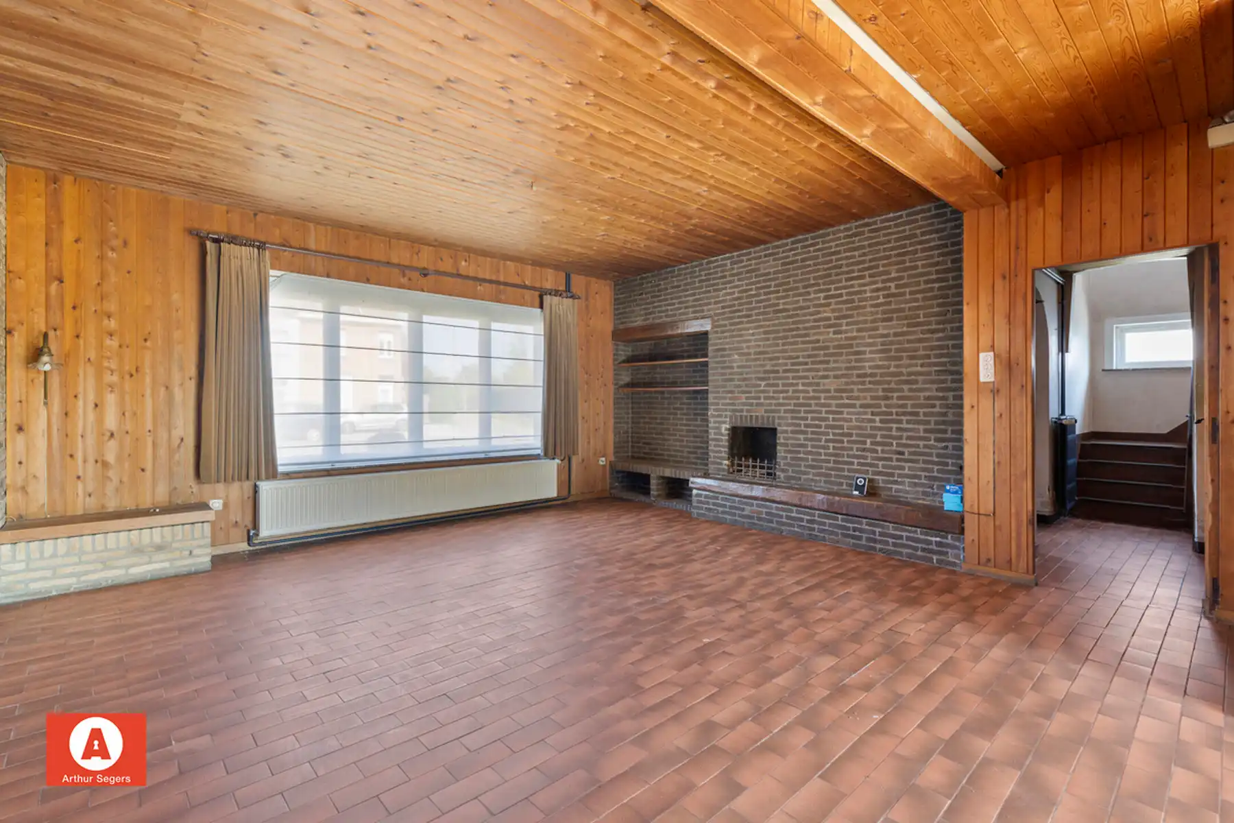 Te renoveren open bebouwing met 4 slaapkamers op toplocatie foto 7