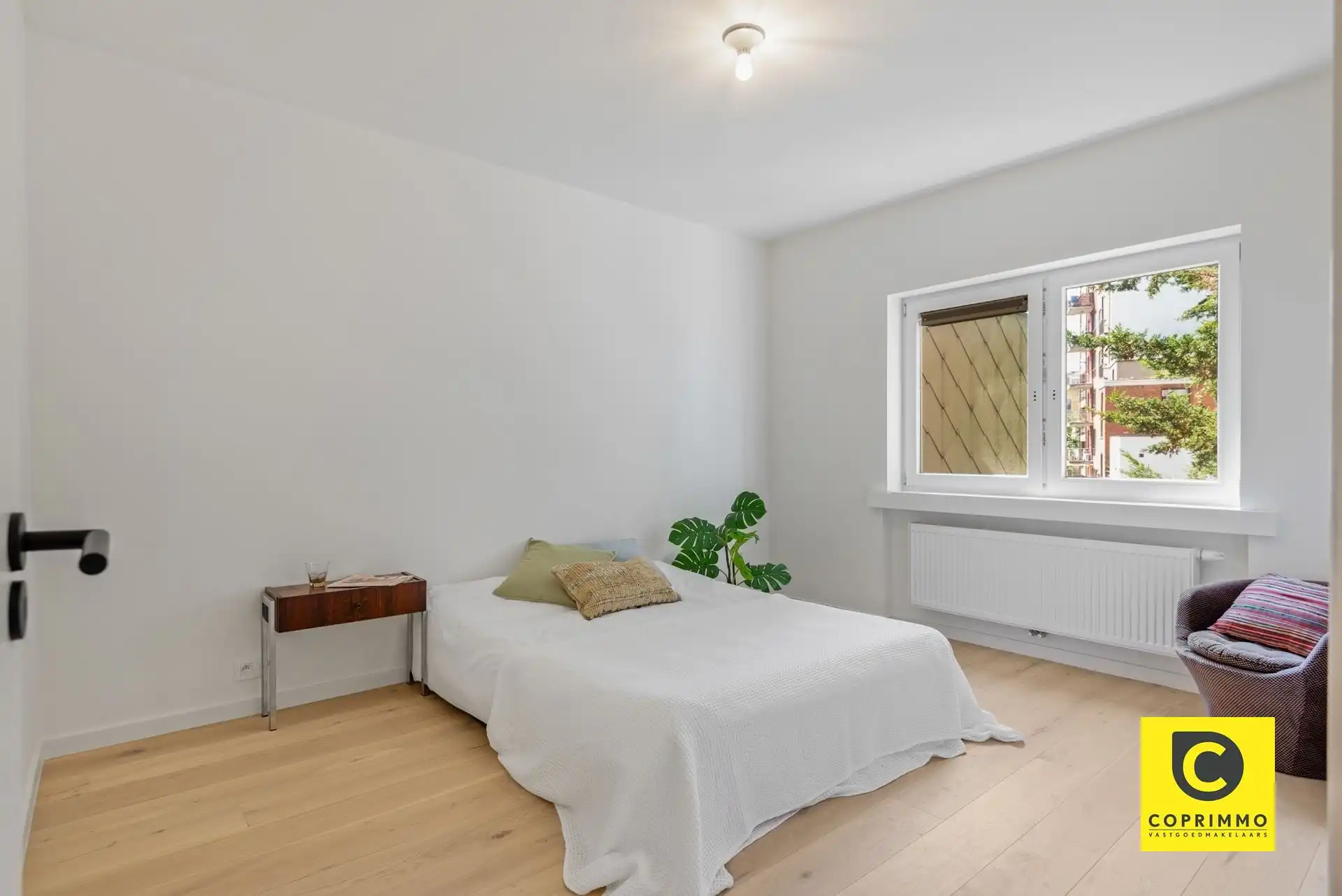 App met 3 slpk en 2 terrassen in de Merode wijk! foto 6