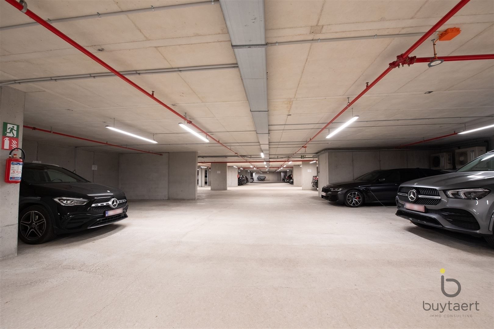 RUIM EN LICHTRIJK WONEN OP DE BOVENSTE VERDIEPING OP DE KANAALSITE VAN AXEL VERVOORDT foto 25