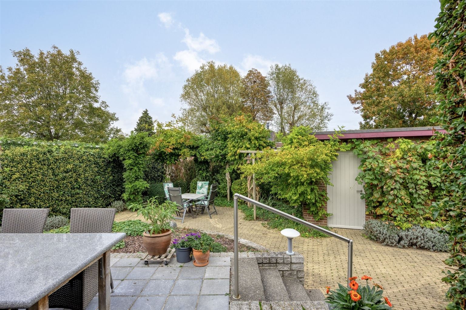 Gelijkvloerse, vrijstaande woning met 3 slaapkamers, omheinde tuin en garage op een rustige locatie nabij het centrum van Maaseik. foto 29