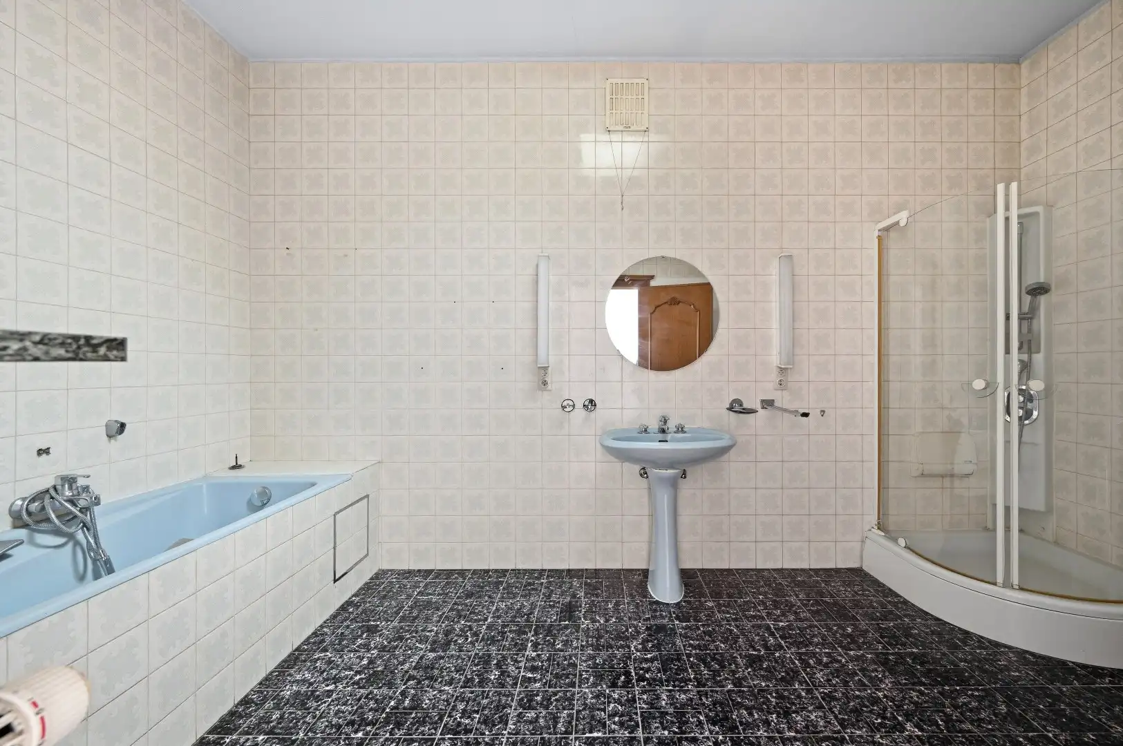 Te renoveren bel-étagewoning op topligging in het centrum van Tienen foto 17