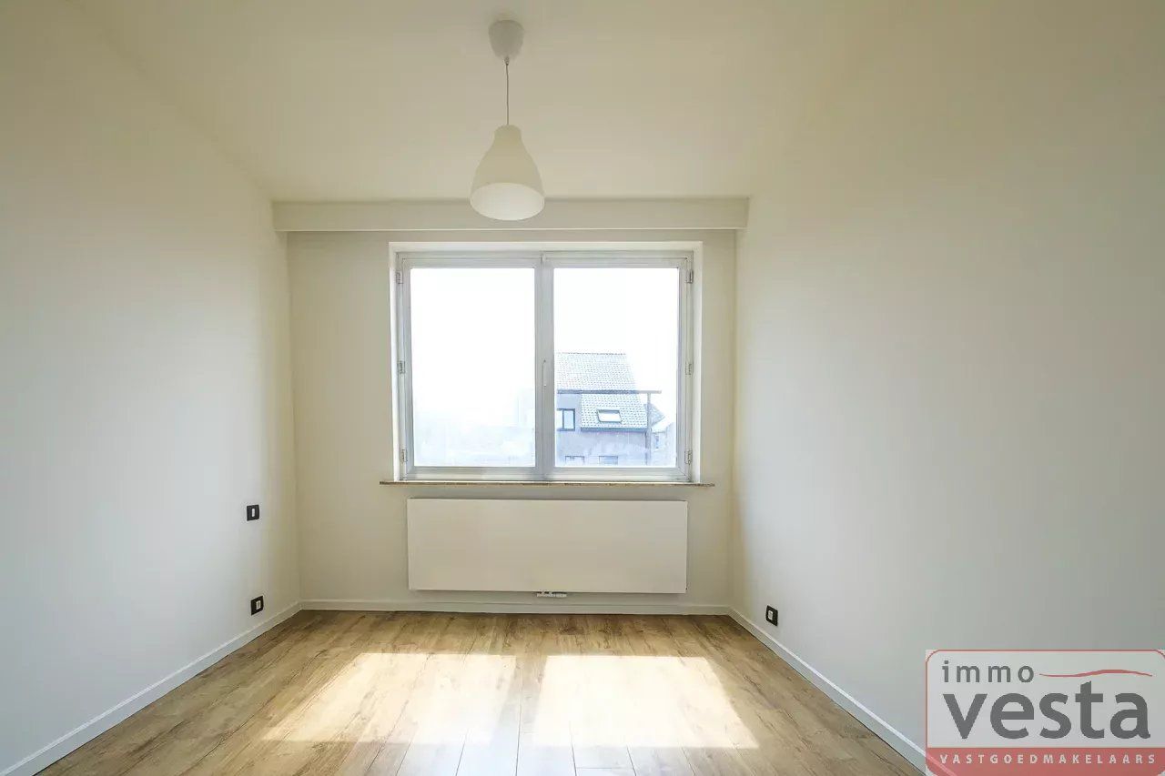 Te huur: Goed onderhouden appartement in het centrum van Sint-Truiden foto 13