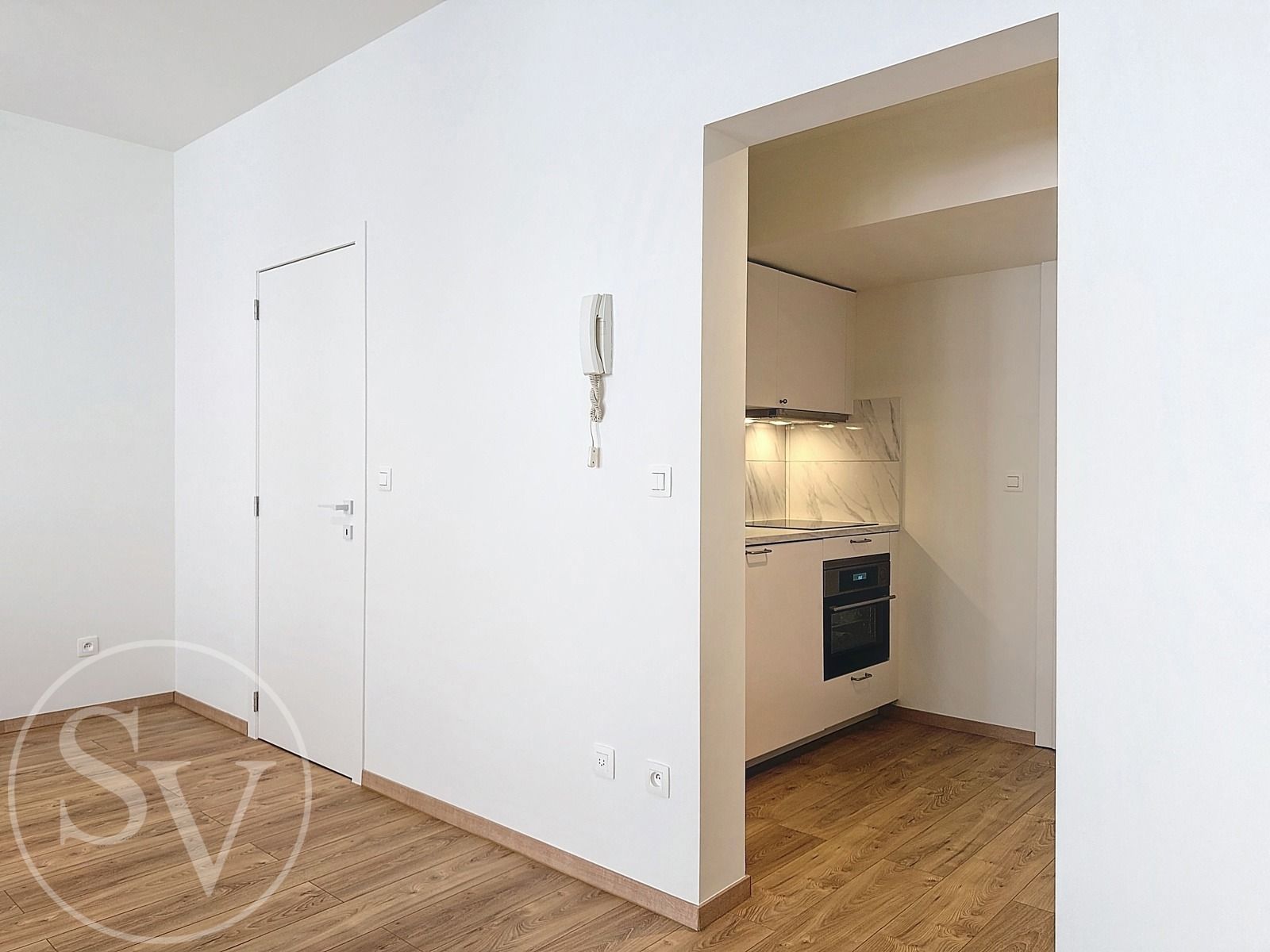 Instapklare studio in hartje Antwerpen. foto 4