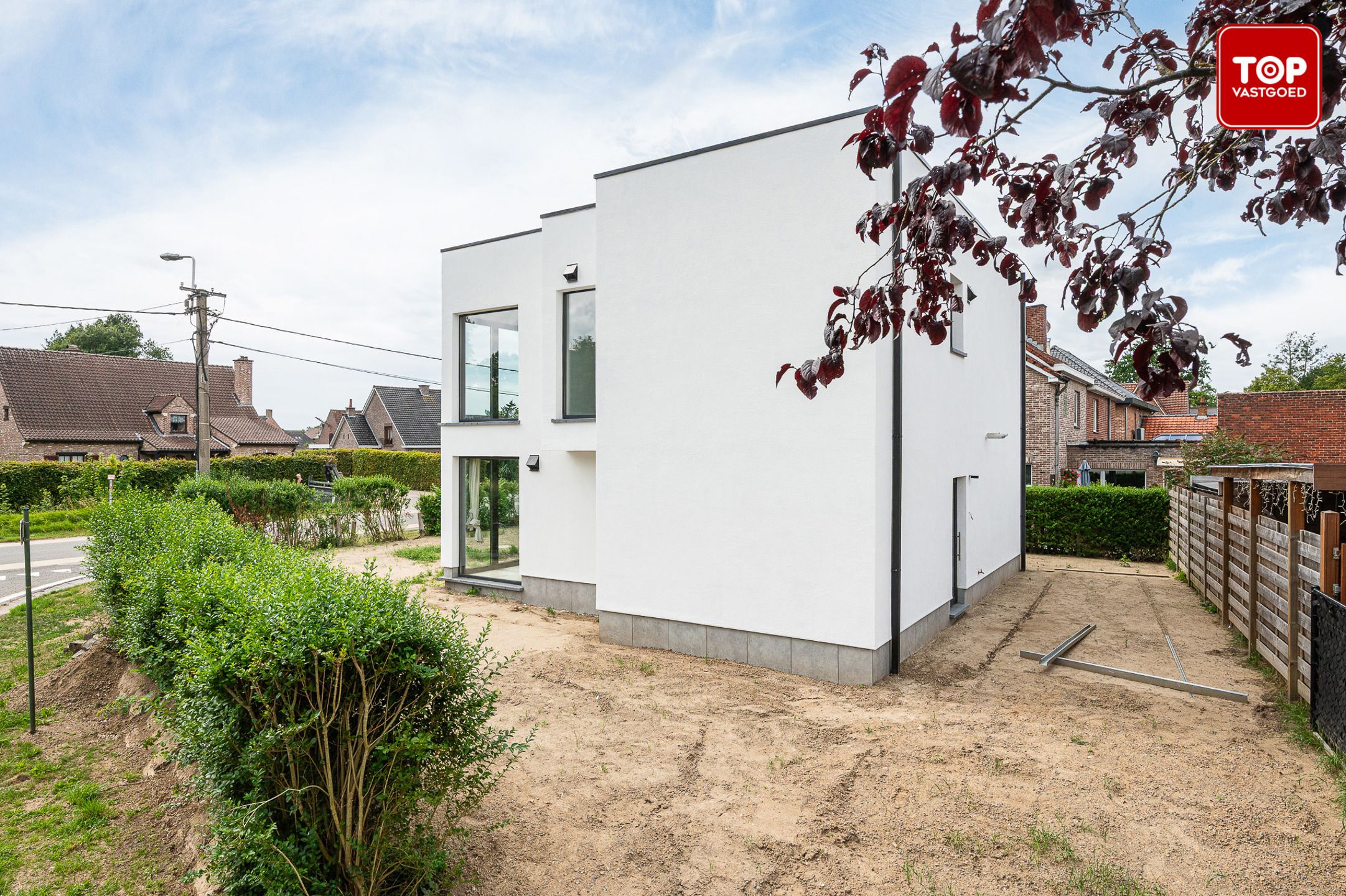Instapklare energiezuinige  woning met 4 slaapkamers, vloerverwarming en zonnepanelen foto 2