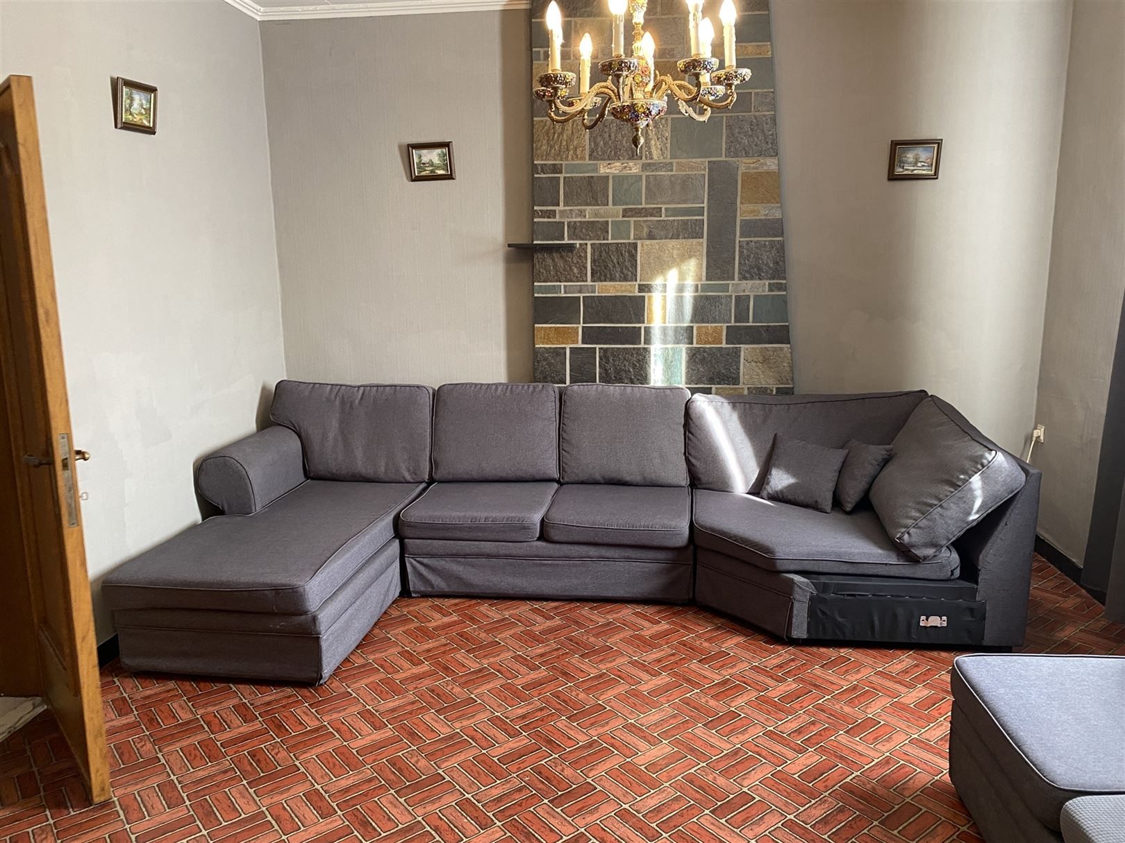 Ruime woning met garage en opslagruimte. foto 3