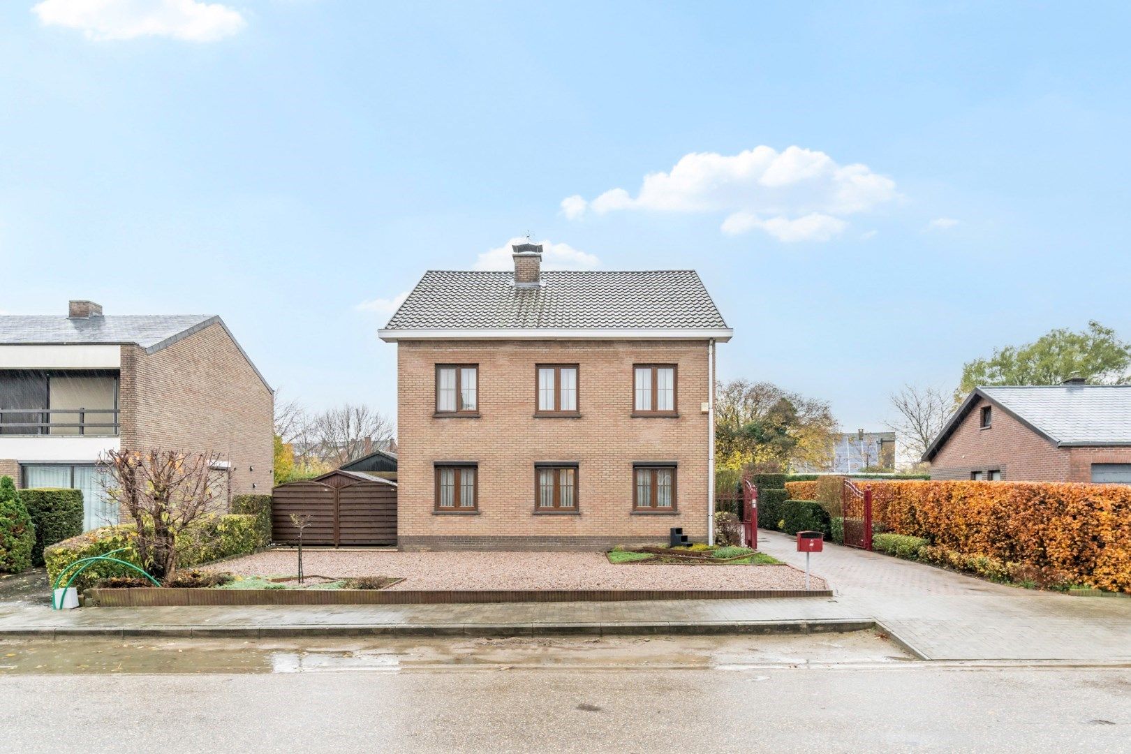 Degelijke vrijstaande woning in een aangename buurt vlakbij het centrum van Tongeren foto 2