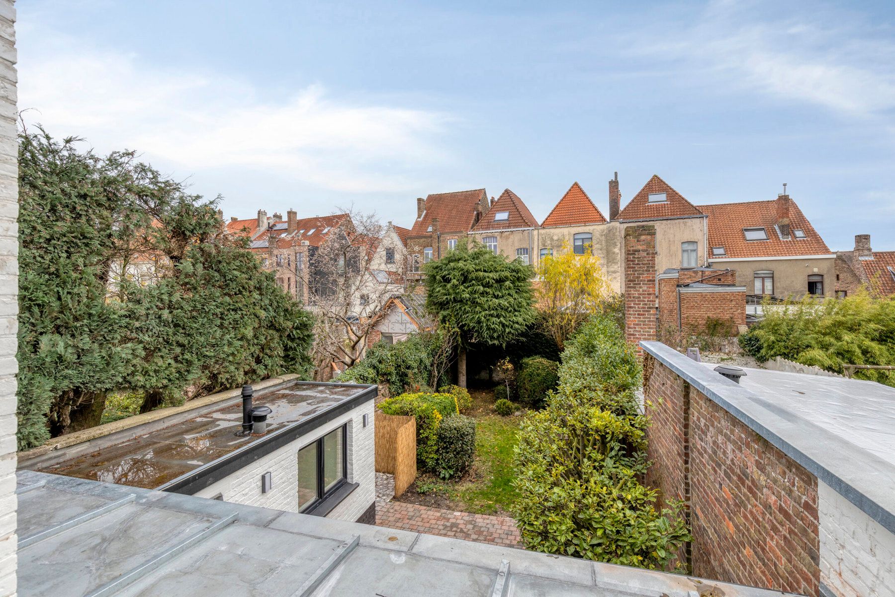 Gerenoveerde (2025) stadswoning met tuin foto 19