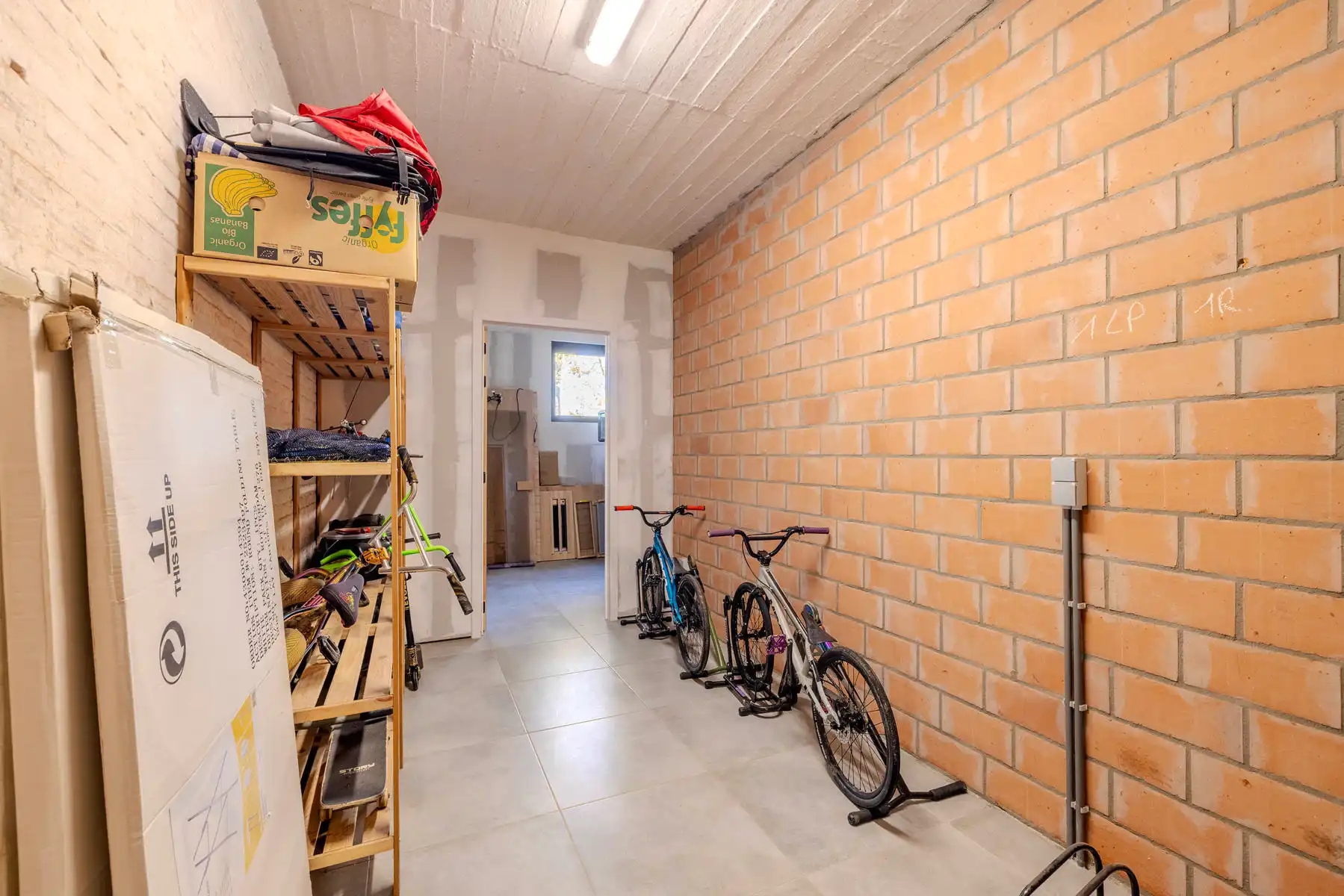 Gerenoveerde hoeve met 3slpk, 2bdk en tal van mogelijkheden foto 24