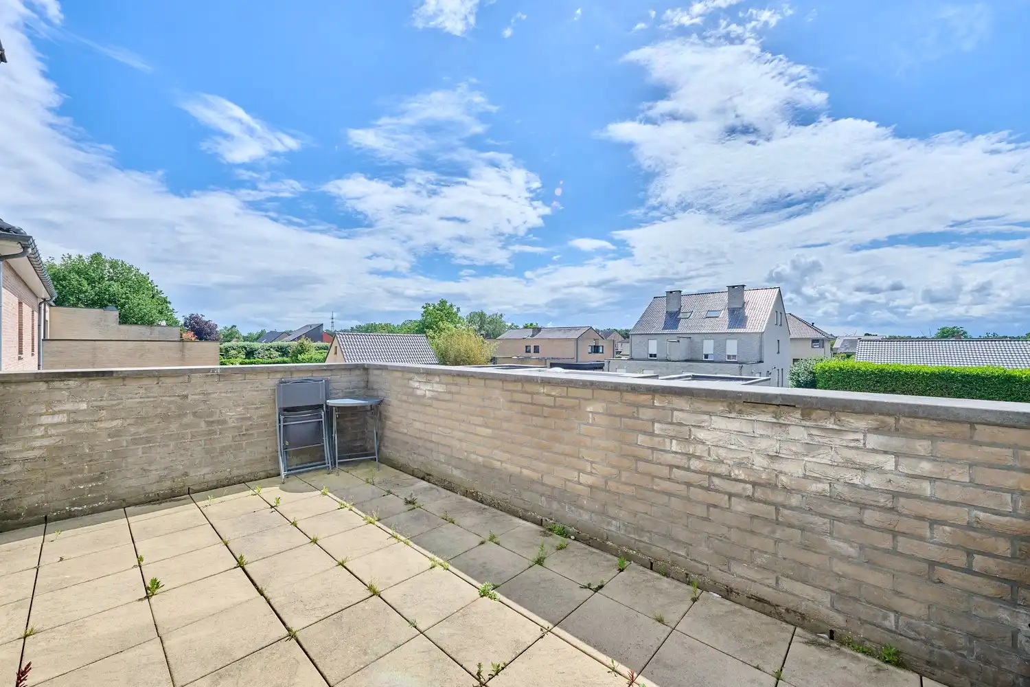 Goed onderhouden duplex appartement nabij de stadsrand foto 11