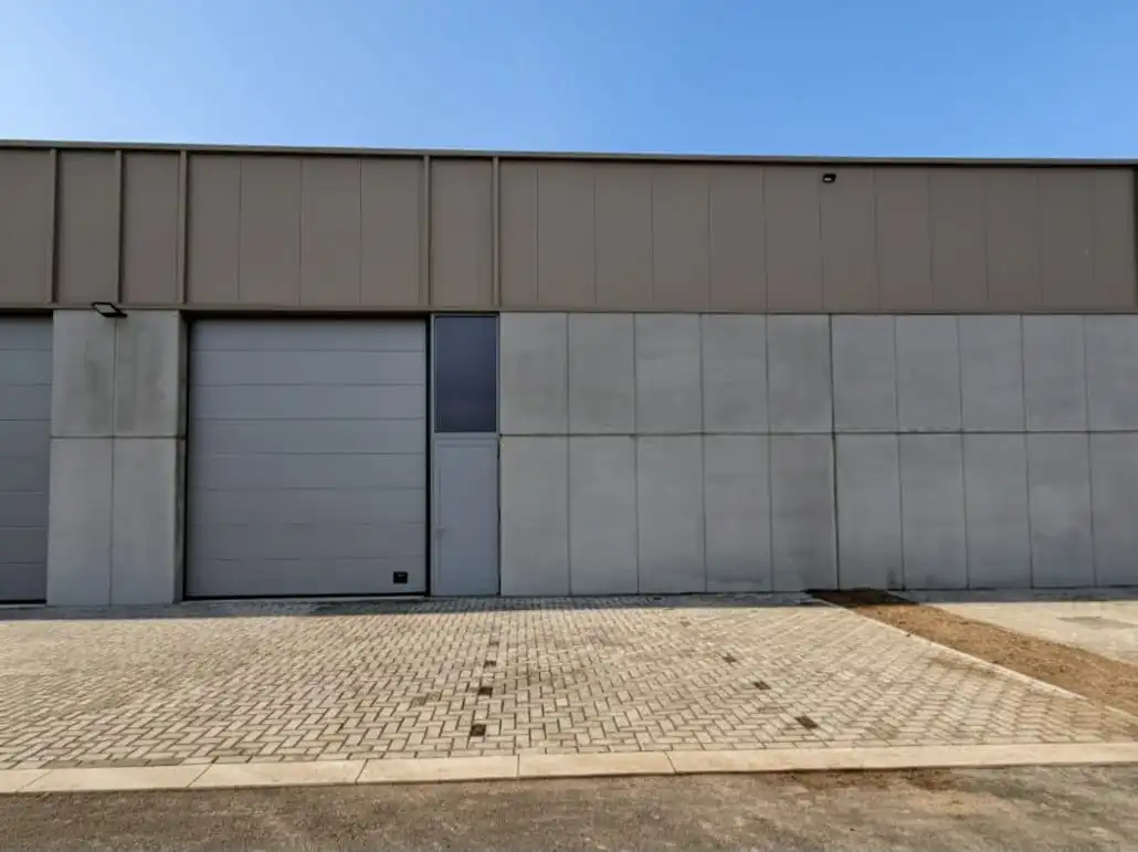 Magazijn te huur Careelstraat 1 -/4 - 8700 Tielt