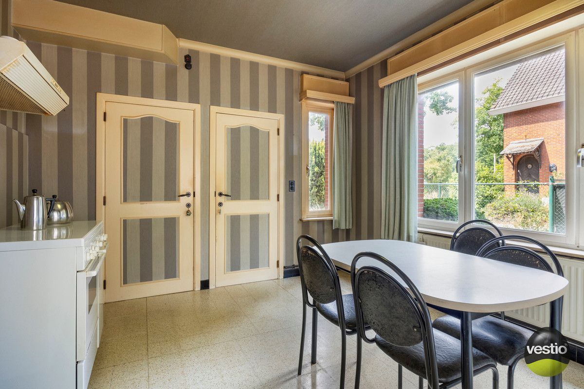 OP TE FRISSEN HALF VRIJSTAANDE WONING OP 7A87CA STADSRAND HASSELT. foto 11