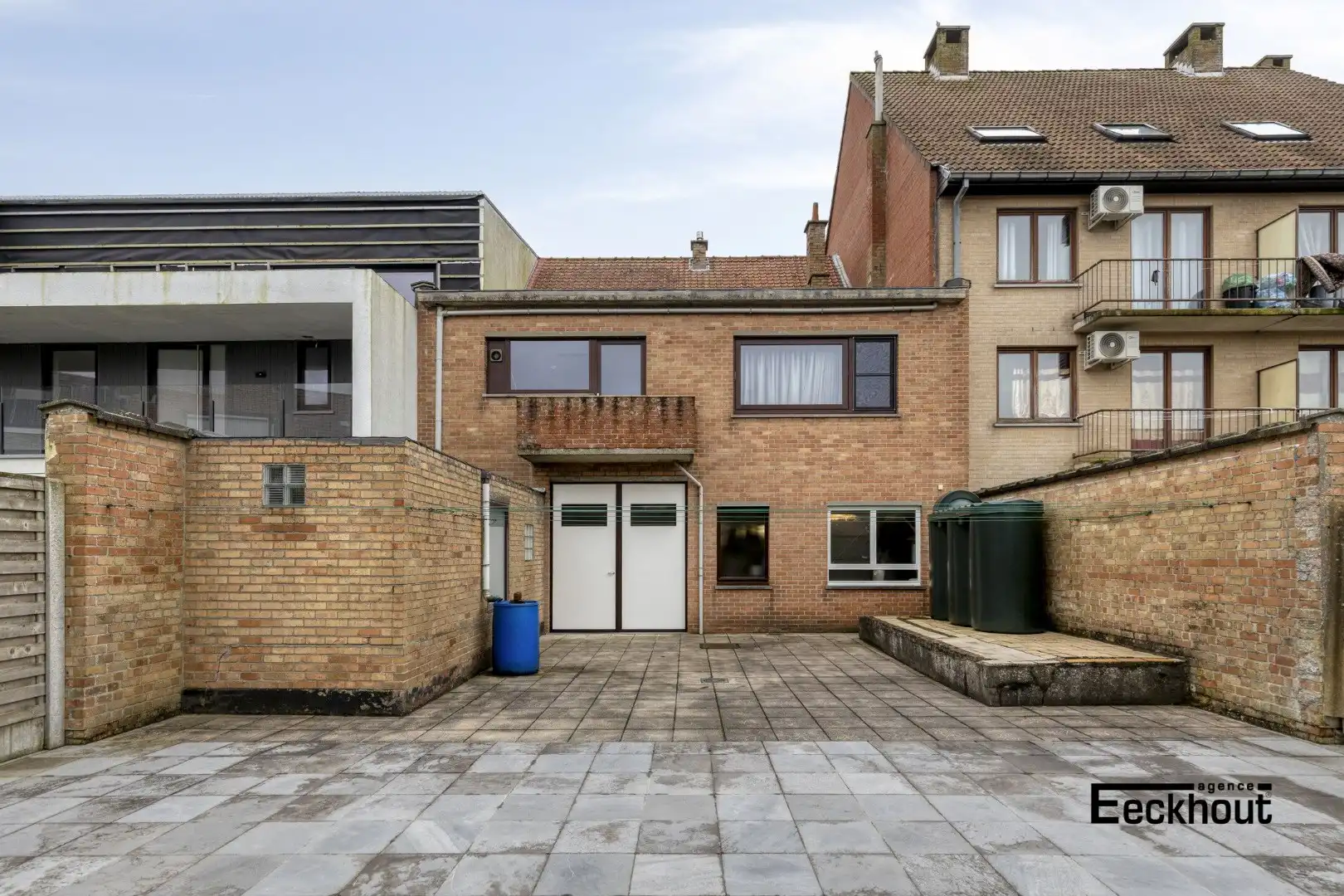 Ruime woning met 2 garageboxen en grote opslagplaats/garage foto 20