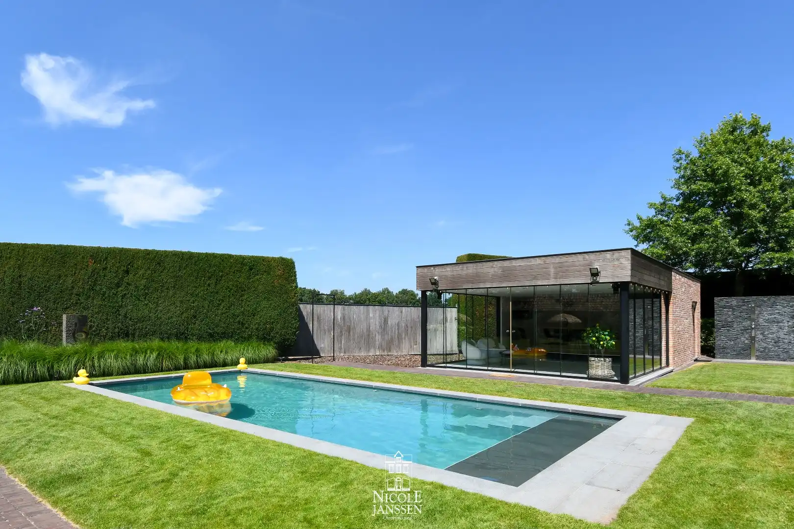 Gerenoveerde hoevewoning foto 23