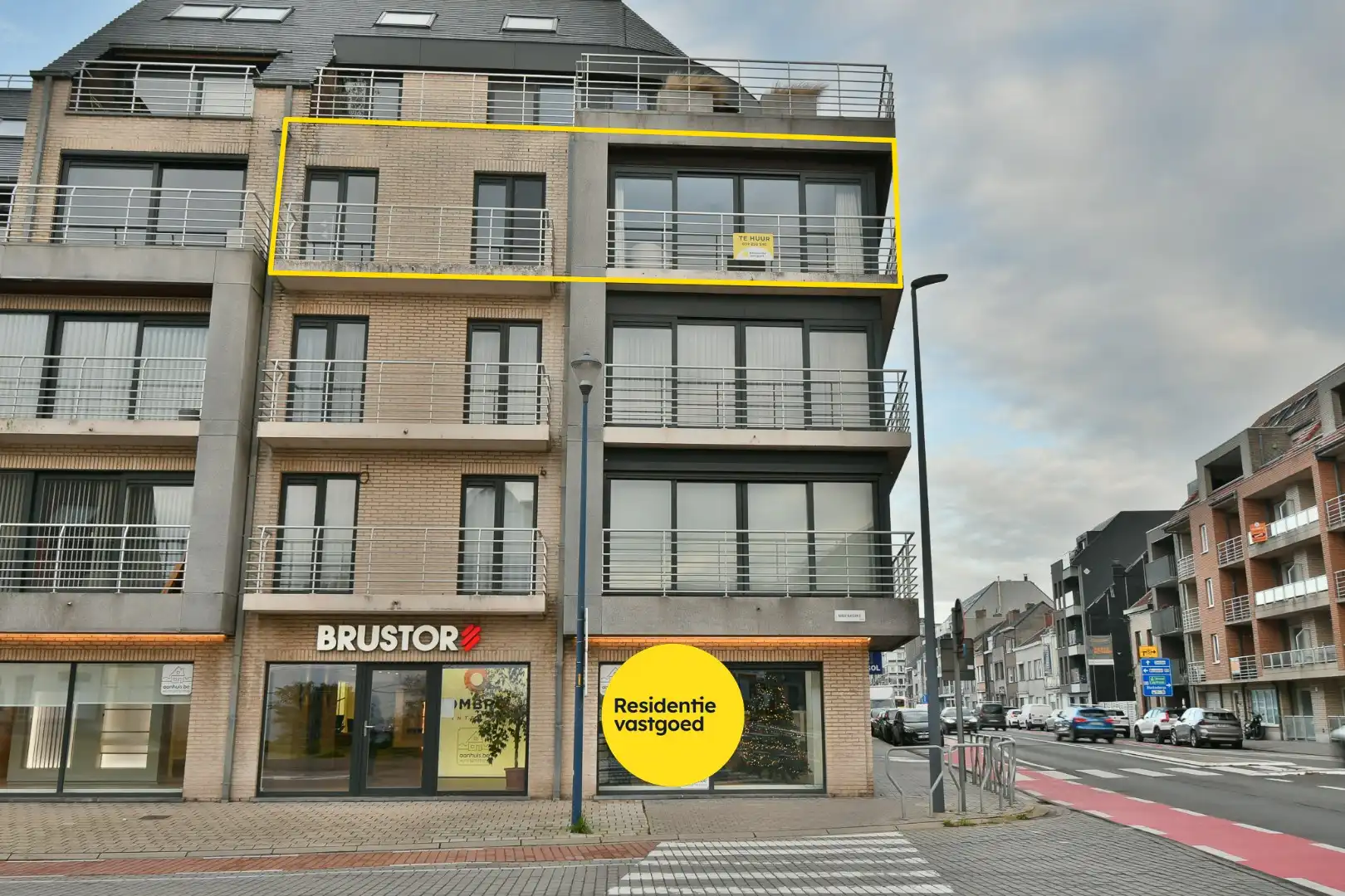 Lichtrijk tweeslaapkamer appartement in Oostende  foto {{pictureIndex}}