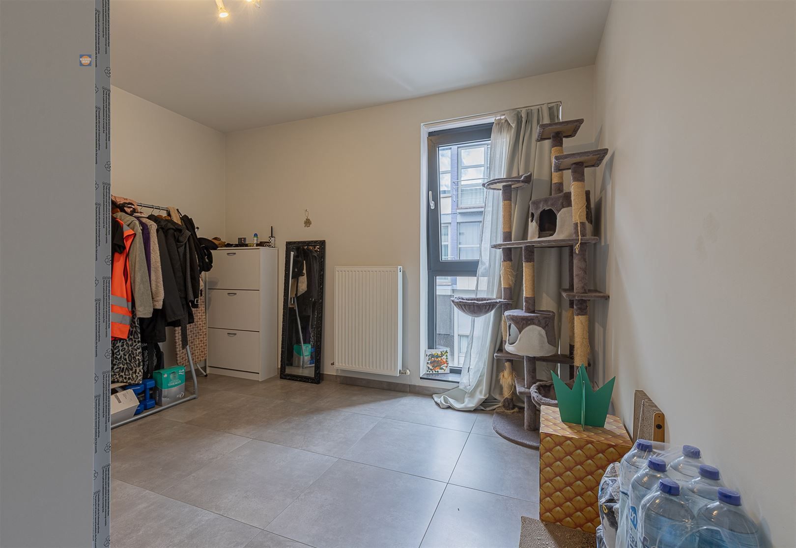 Ruim 2-slaapkamerappartement in rustige straat nabij centrum foto 12