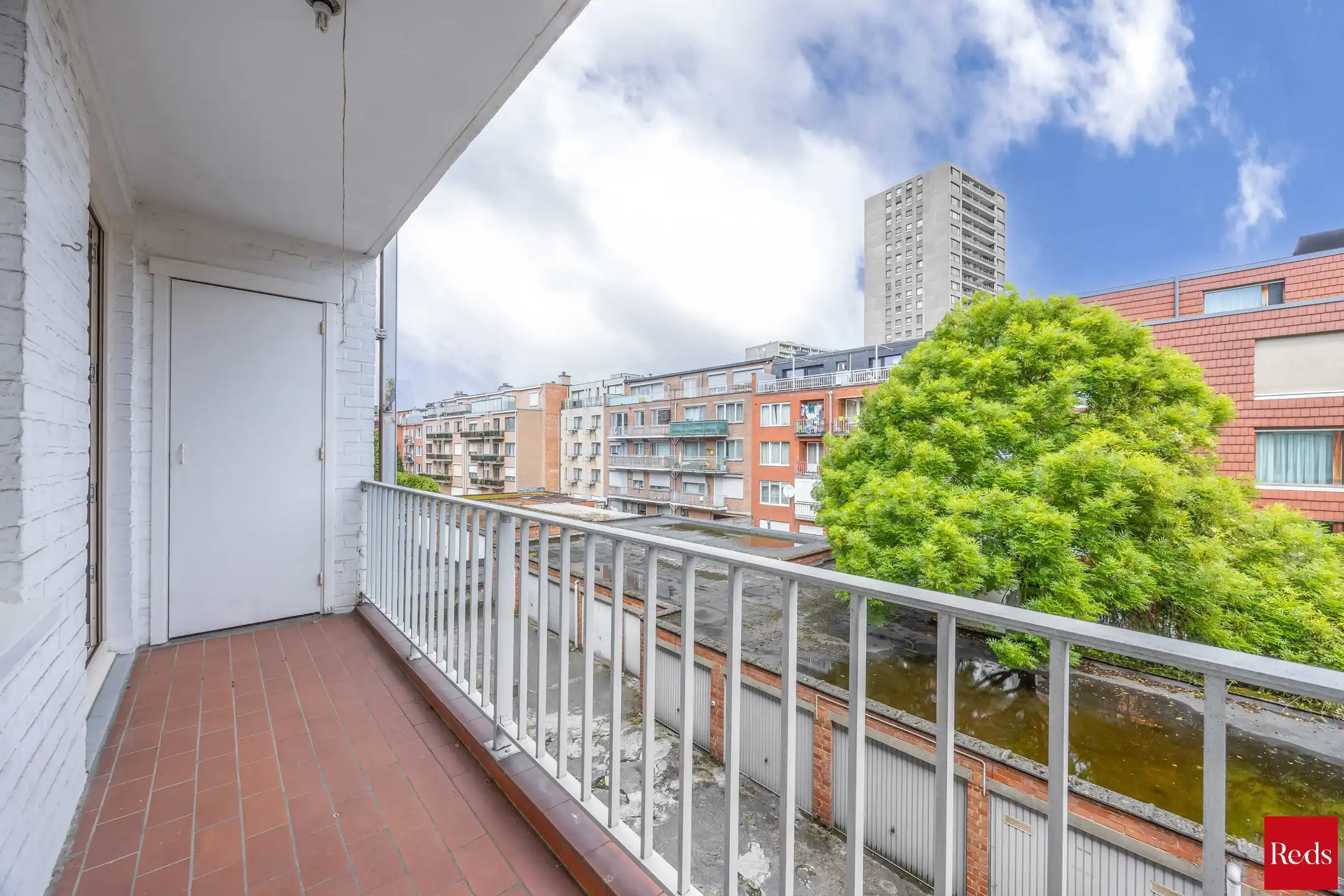 zeer verzorgd appartement met 2 slaapkamers, terras en garage foto 14