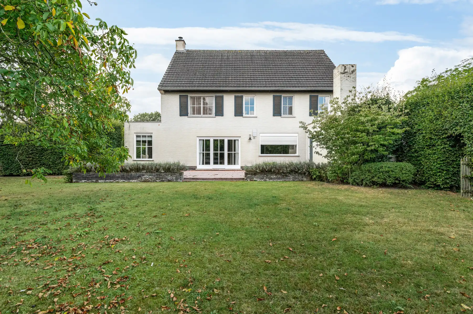 Top gelegen villa te koop op 1185 m2 grond foto 2