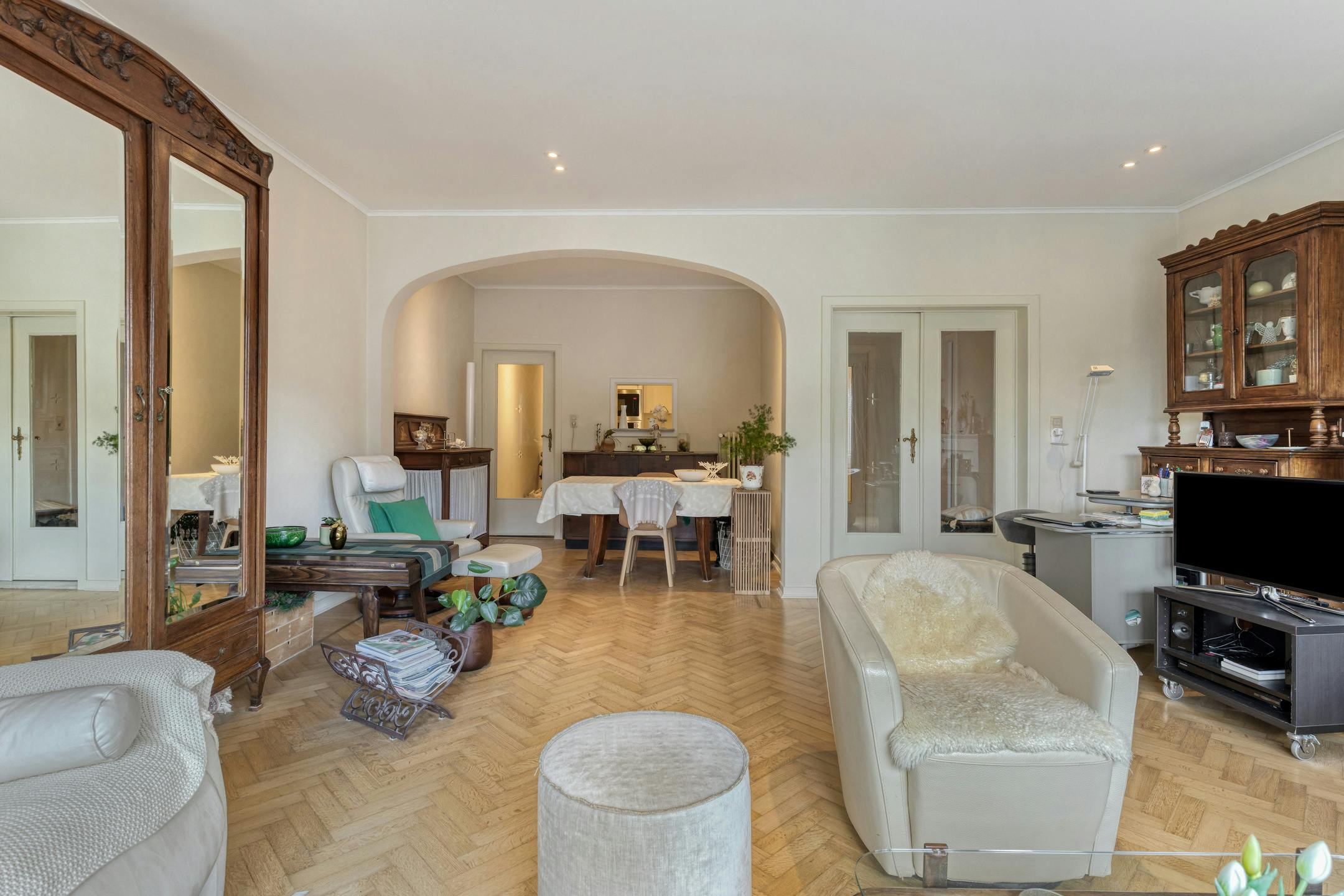 Instapklaar appartement met drie slaapkamers te koop in Berchem foto 16