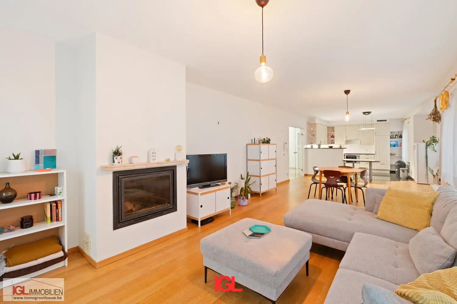 Ruim duplexappartement met 4 slaapkamers, 2 badkamers en terras te koop op de Rink – centrum Sint-Pieters-Leeuw foto 3