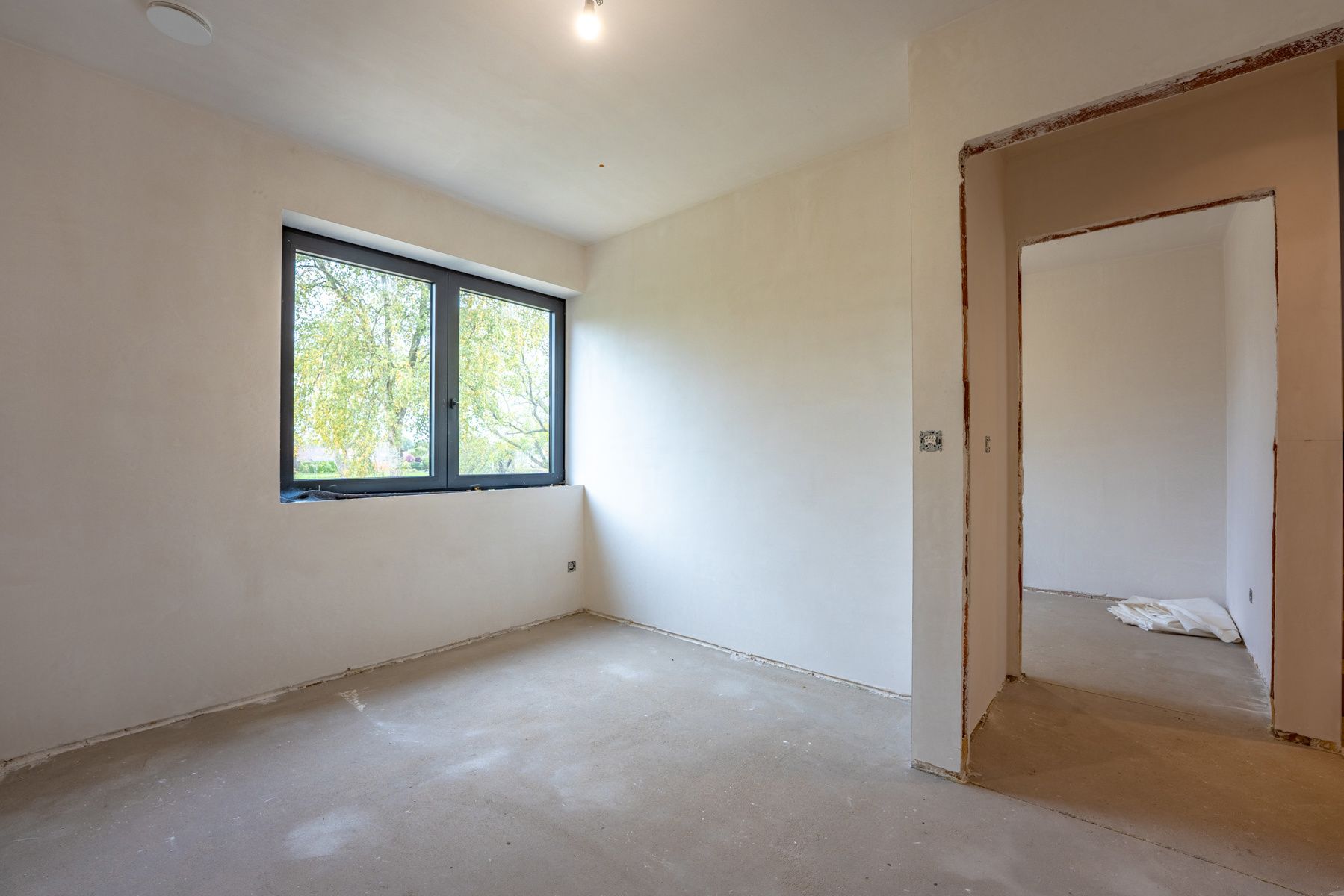 Nieuwbouwwoning met inpandige garage en 5 slaapkamers in Putte-Kapellen!  foto 9