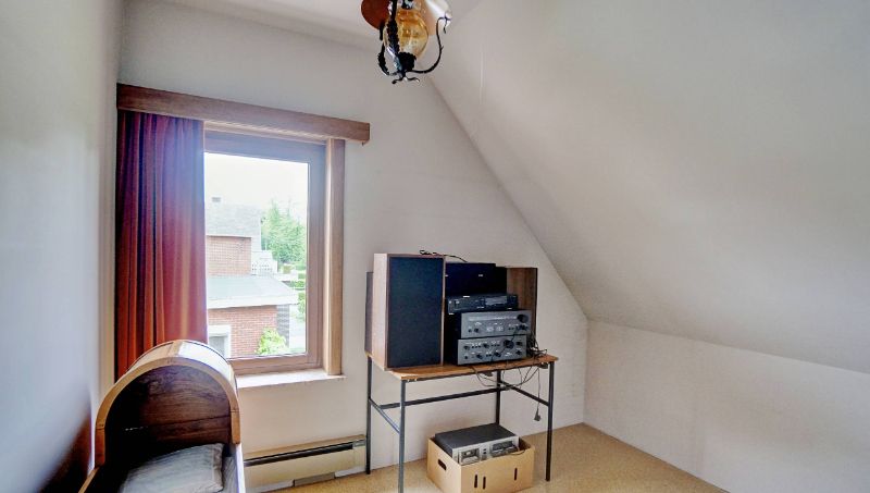 Klassieke villa van 305m² met ruime garage op 7 are 48 ca foto 13