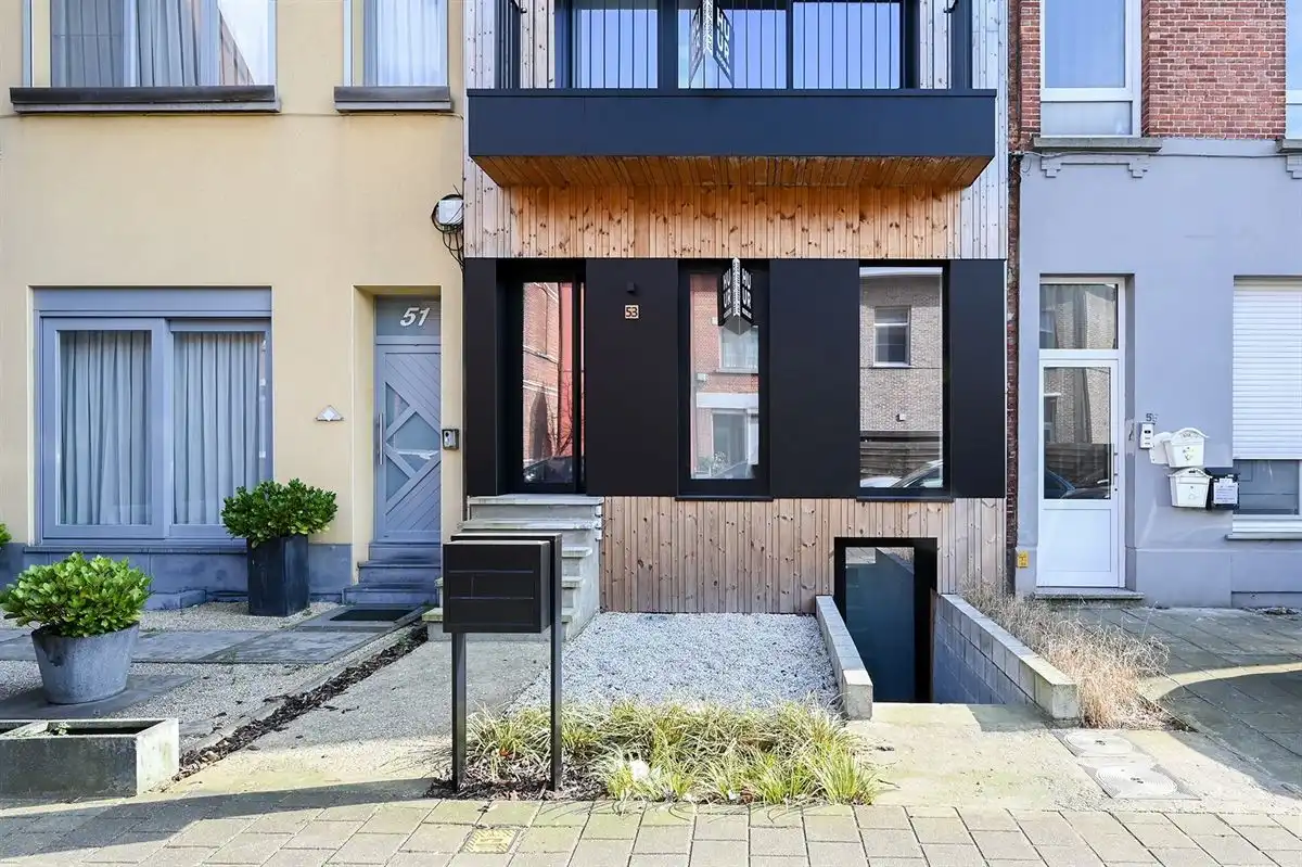 Top gerenoveerd gelijkvloersappartement foto 25