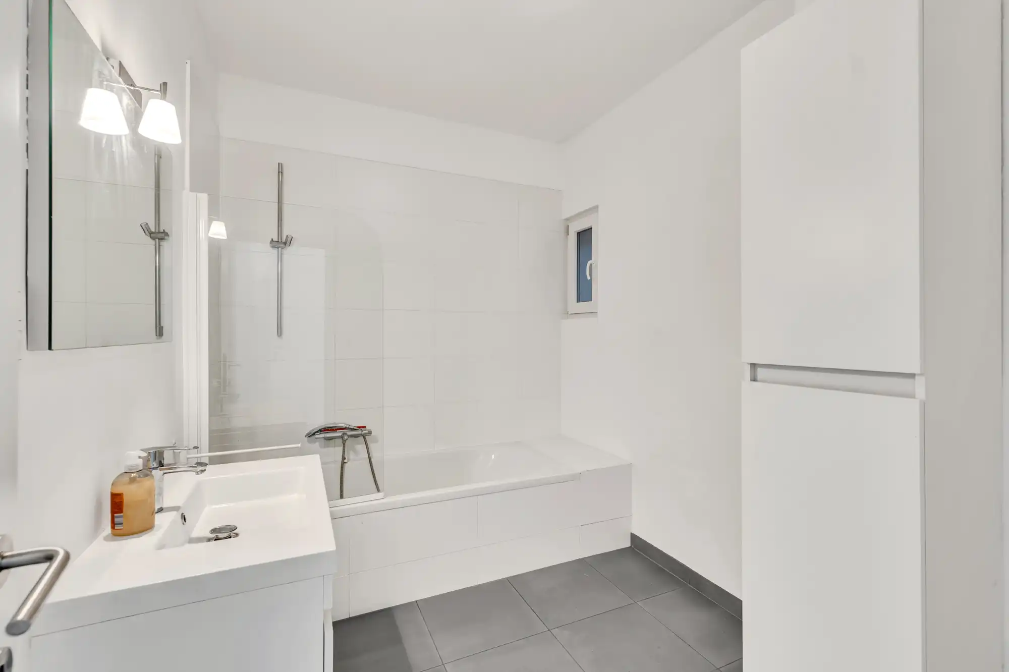 Appartement met 2 ruime slaapkamers dichtbij centrum Aalst foto 7