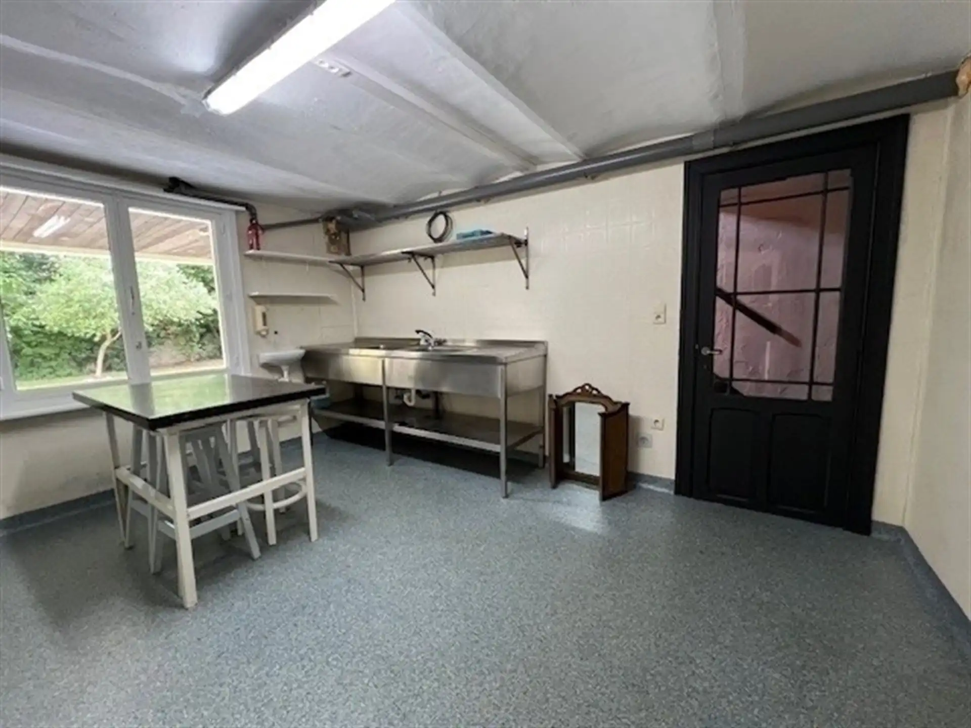 Karakterwoning met 5 slpks, autostaanplaats en grote tuin! foto 23
