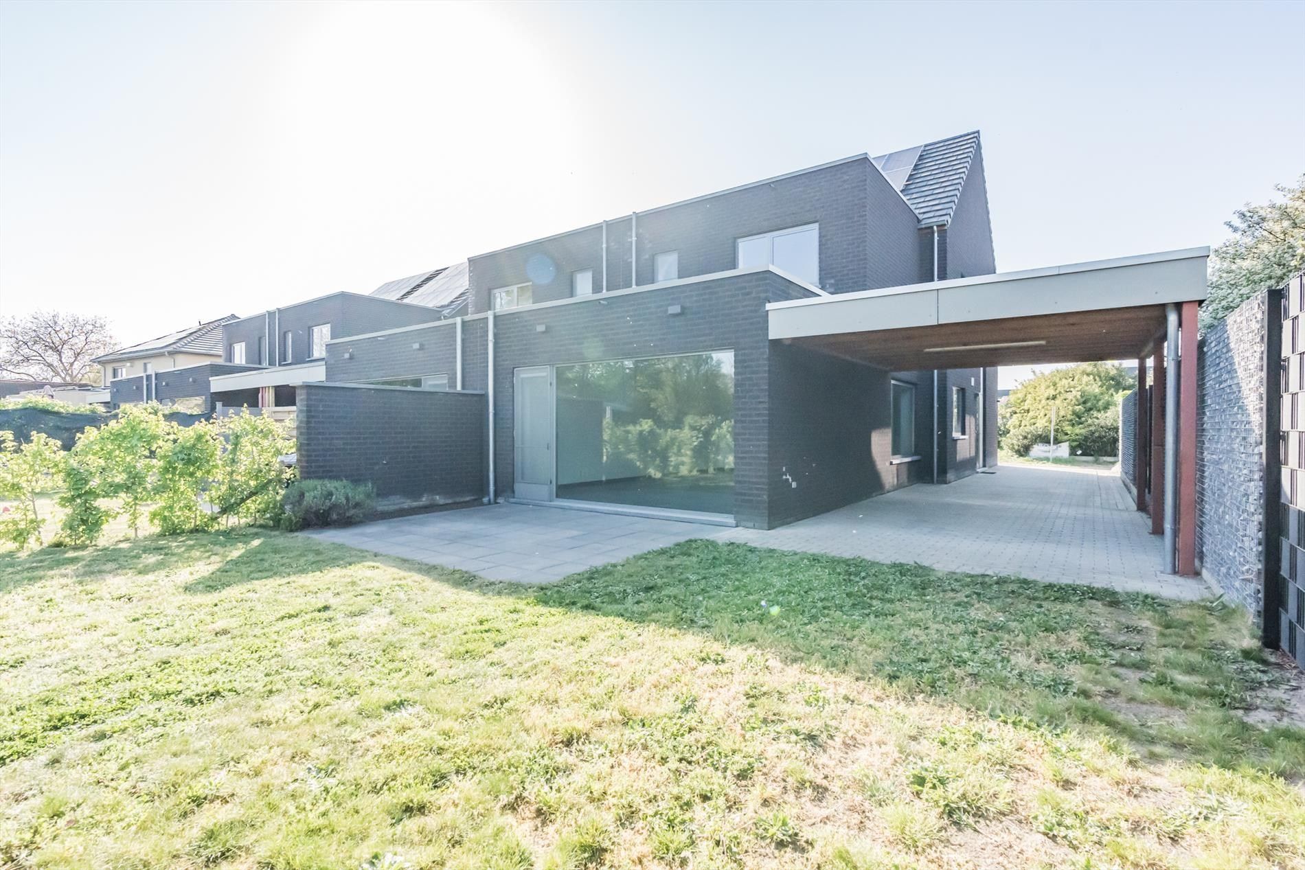 Ruime instapklare woning met 4 slpks nabij het centrum van Balen ! foto 19