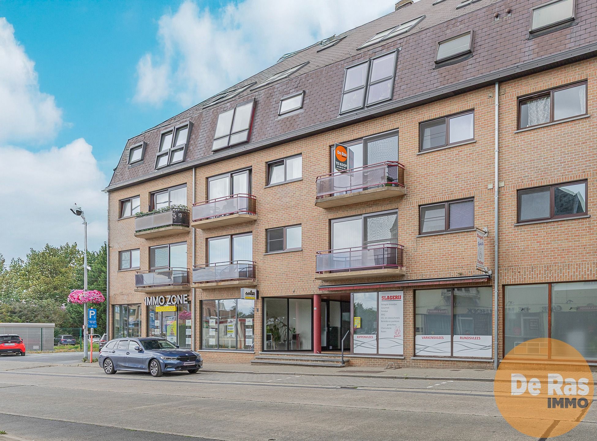HERZELE - Verzorgd 2-slaapkamerappartement op centrumlocatie foto {{pictureIndex}}