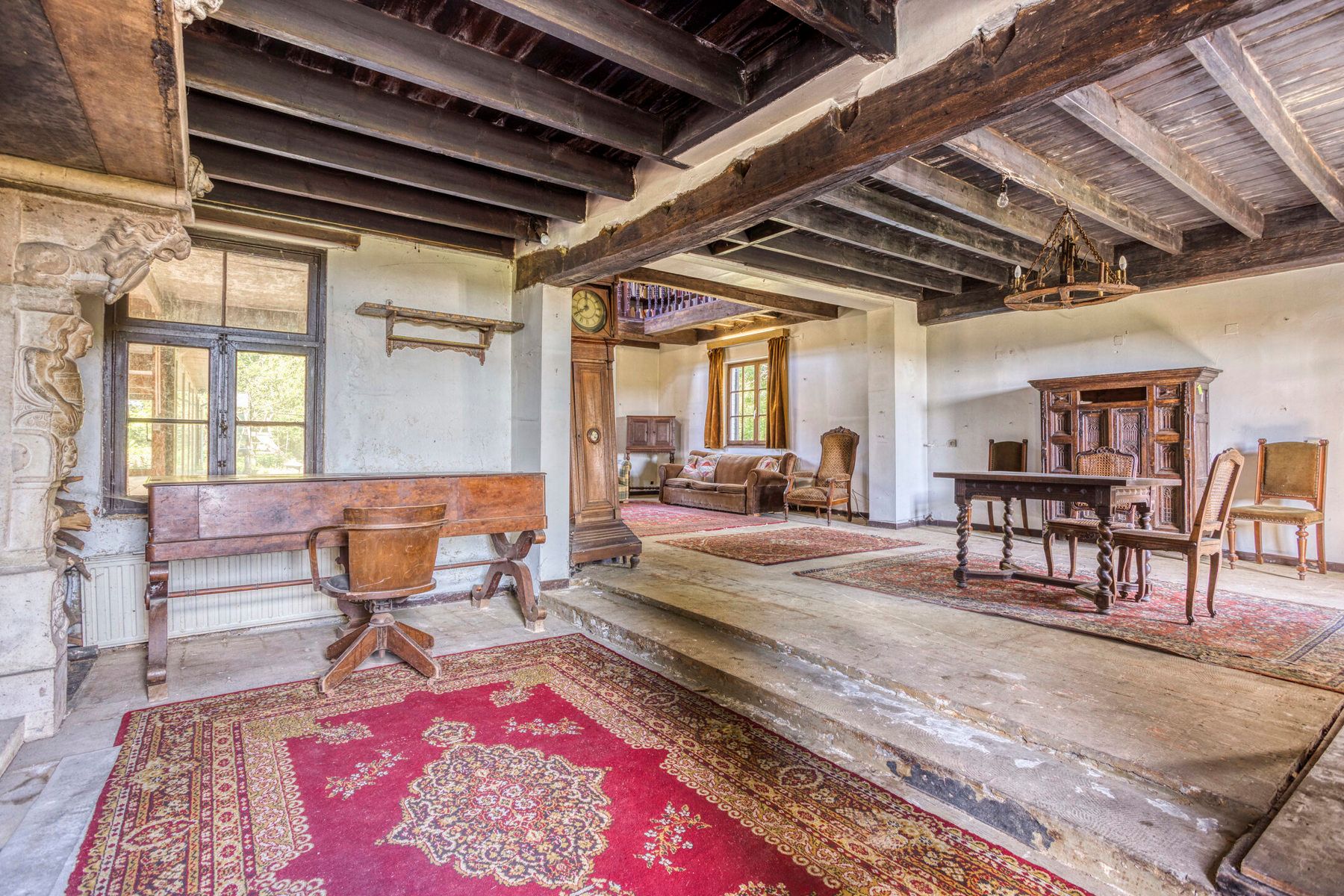 Unieke villa met binnenzwembad op 1,9Ha. foto 2
