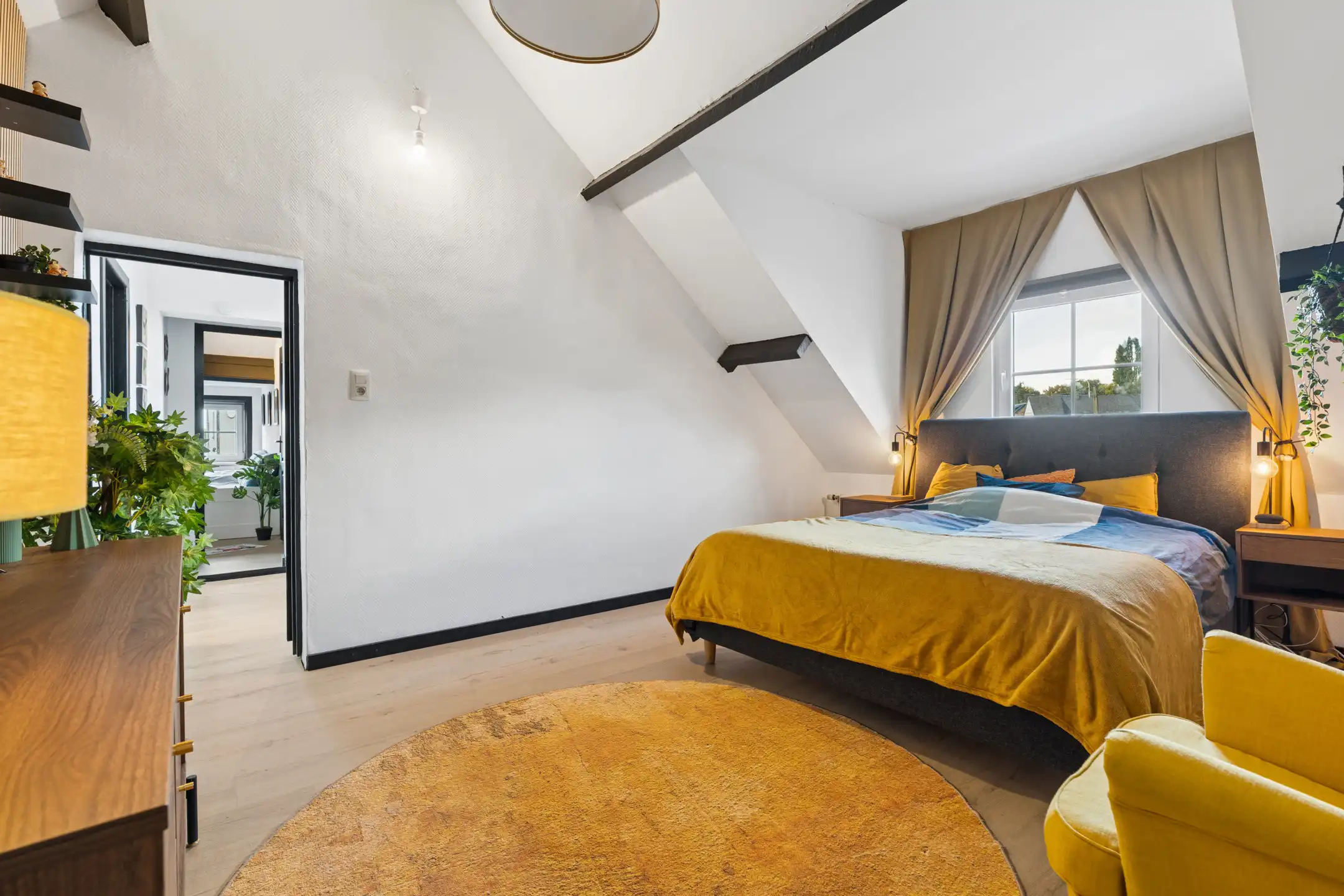 Instapklare, gerenoveerde gezinswoning met 3 slaapkamers foto 15