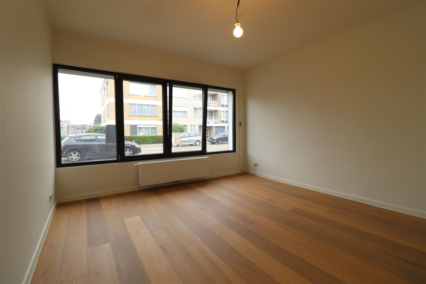 Gelijkvloers appartement met tuin foto 7